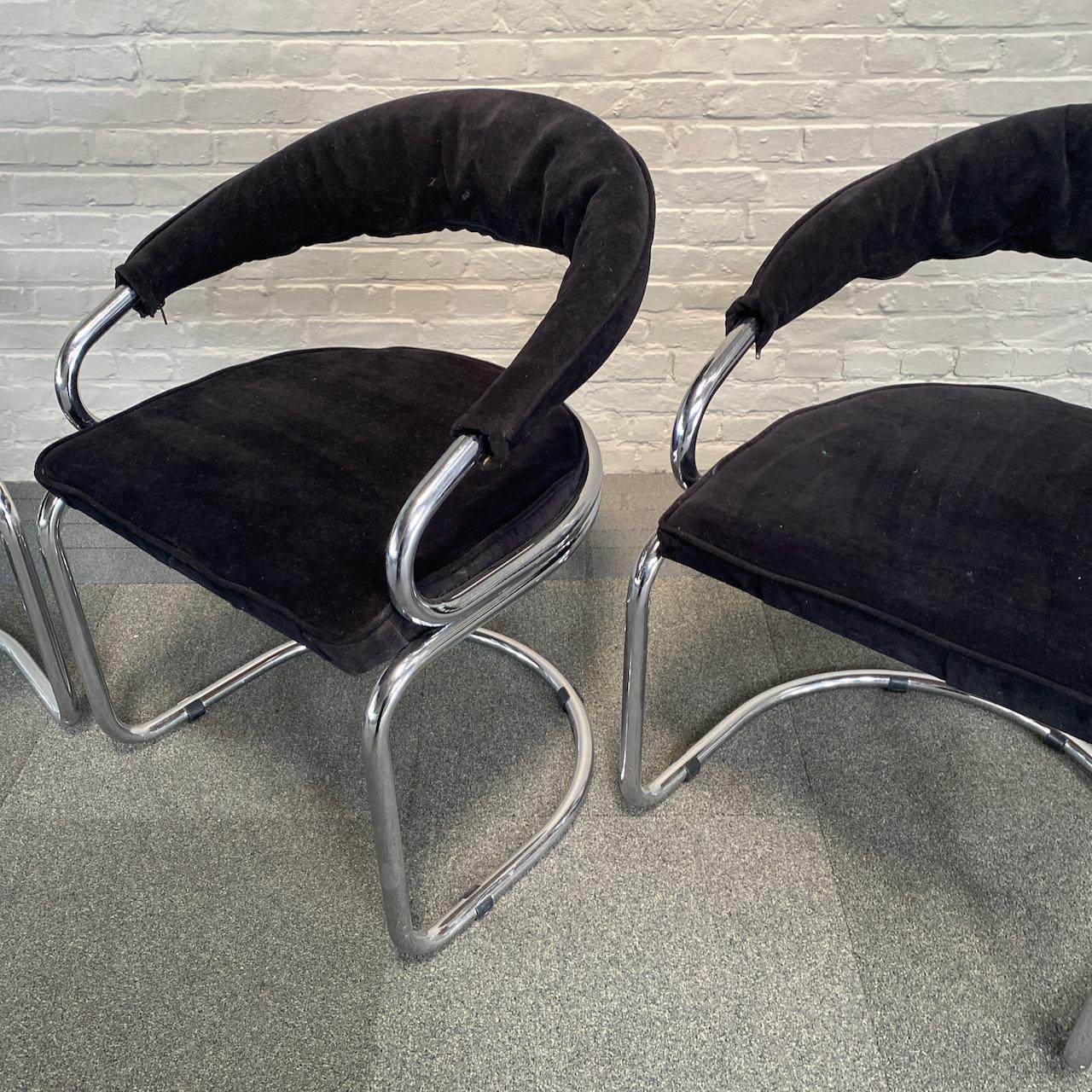 Ensemble de 4 chaises de Giotto Stoppino pour Kartell. en vente 1