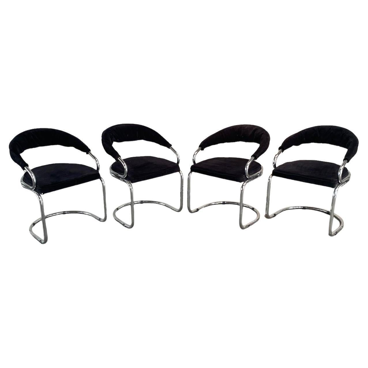 Ensemble de 4 chaises de Giotto Stoppino pour Kartell.