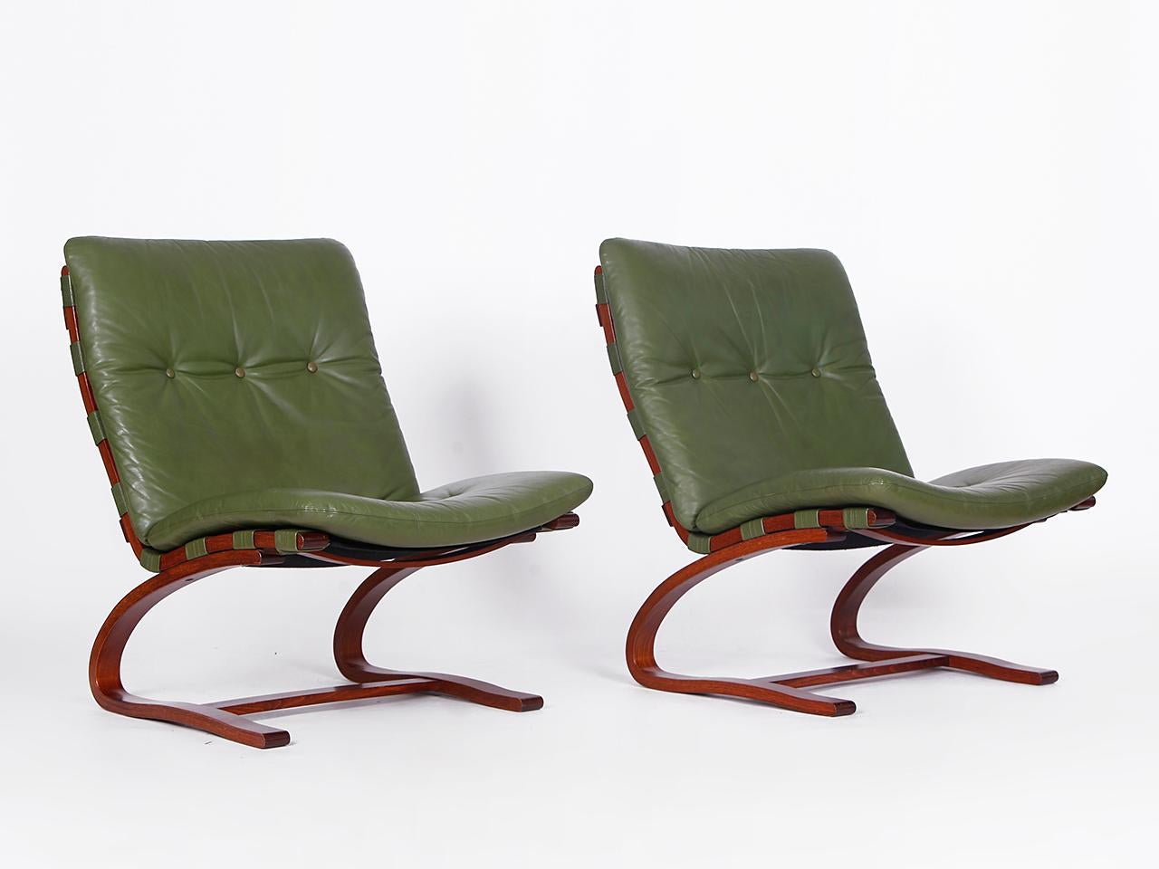 Mid-Century Modern Set of 4 chairs by Ingmar Relling for Westnofa 1960s For Sale