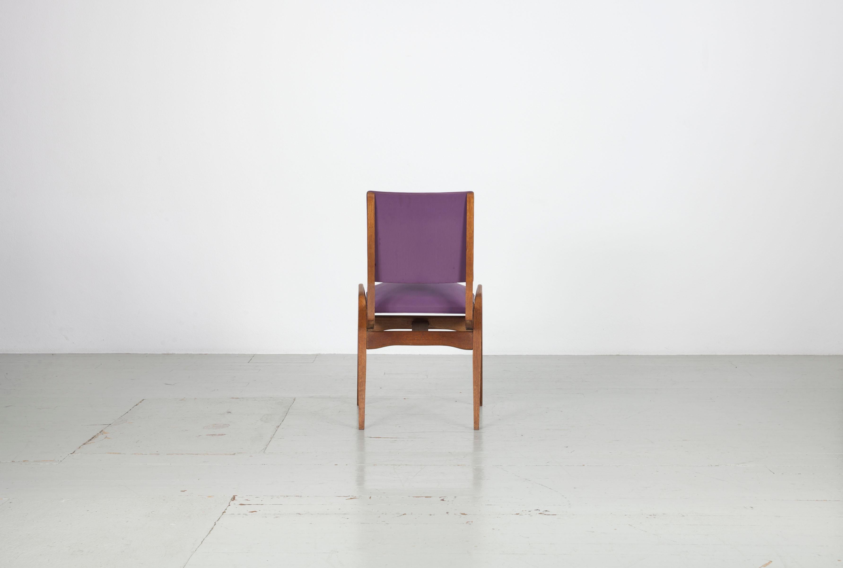 Set of 4 Chairs by Maurice Pré, made in France, 1950, with original fabric. In Good Condition For Sale In Wolfurt, AT