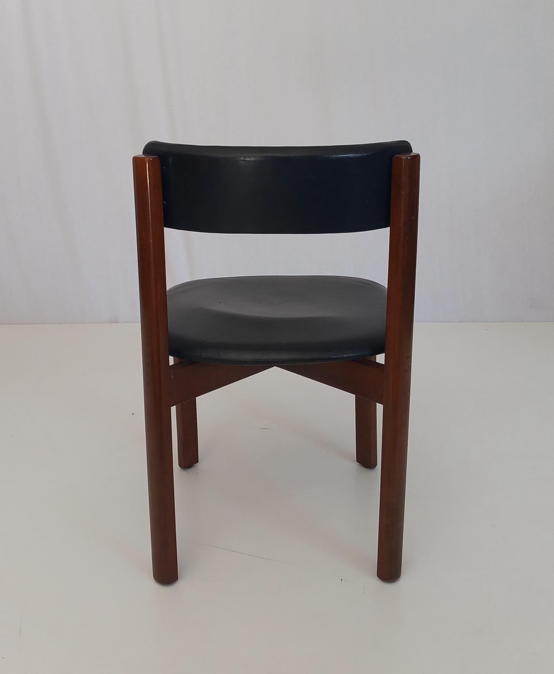 Mid-Century Modern Ensemble de 4 chaises par Sorgente del Mobile, années 70 en vente