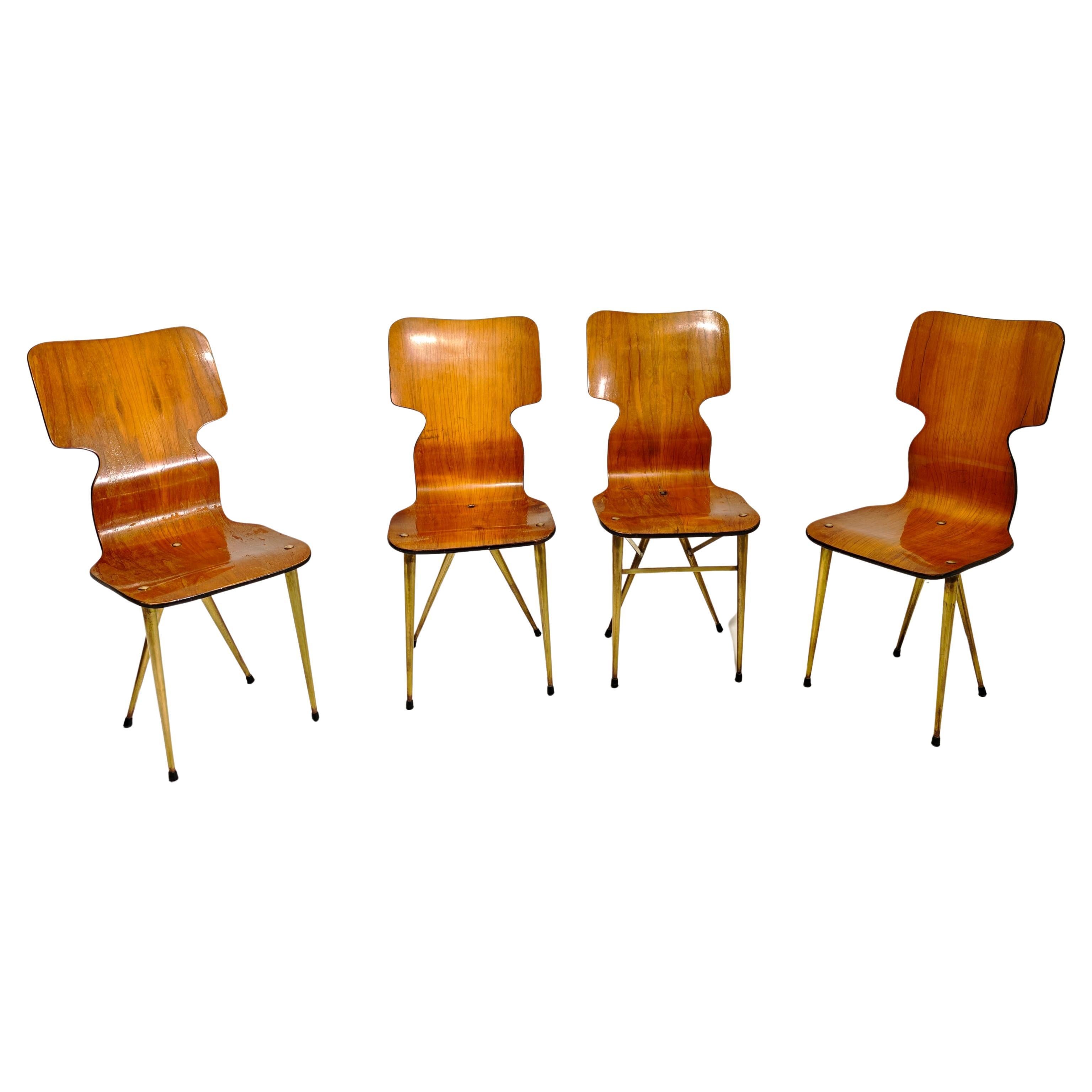 Set of 4 Chairs Curved Plywood and Brass production Italian 1960/70 Mid-Century For Sale