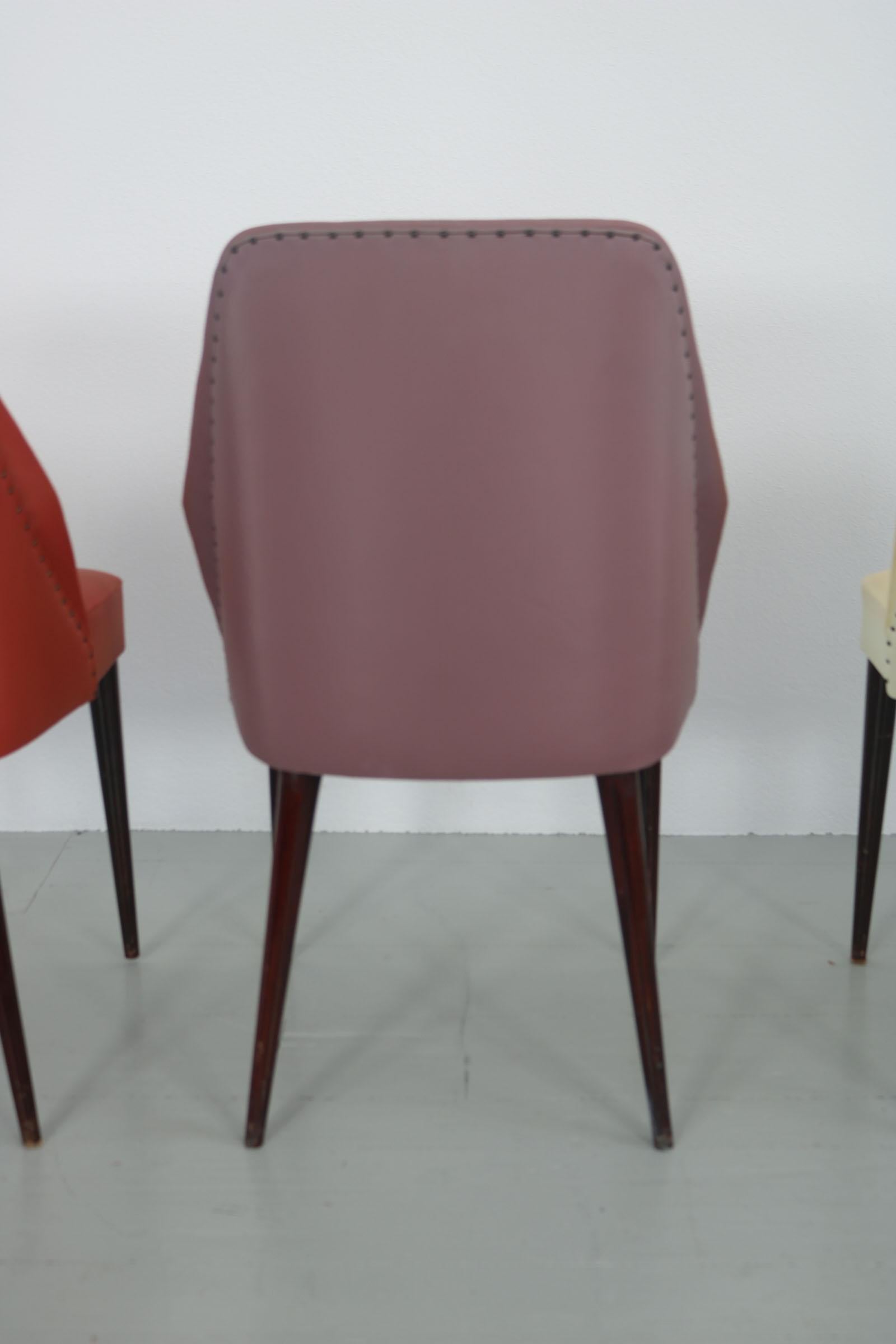 Set of 4 Chairs, Designed and Manufactured by Figli Di Amedeo Cassina in Italy For Sale 3