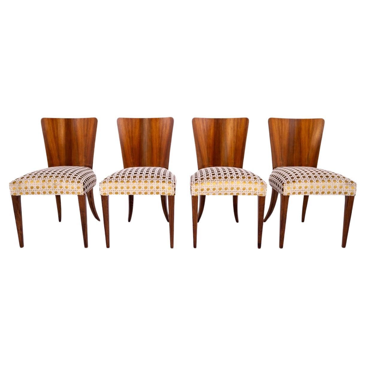 Ensemble de 4 chaises conçues par Halabala, années 1930 en vente