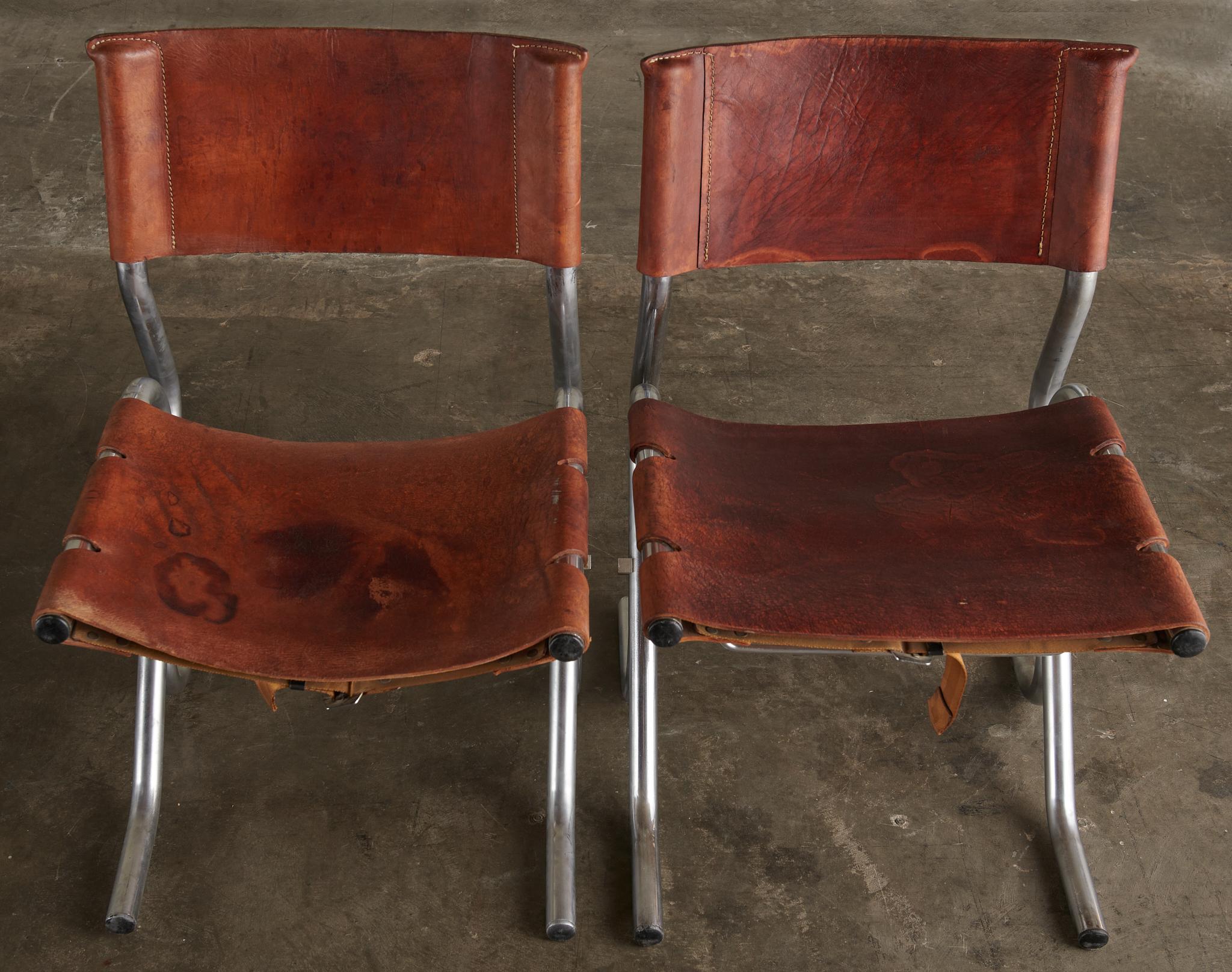 20ième siècle Ensemble de 4 chaises conçues pour la National Autonomous University of Mexico en vente