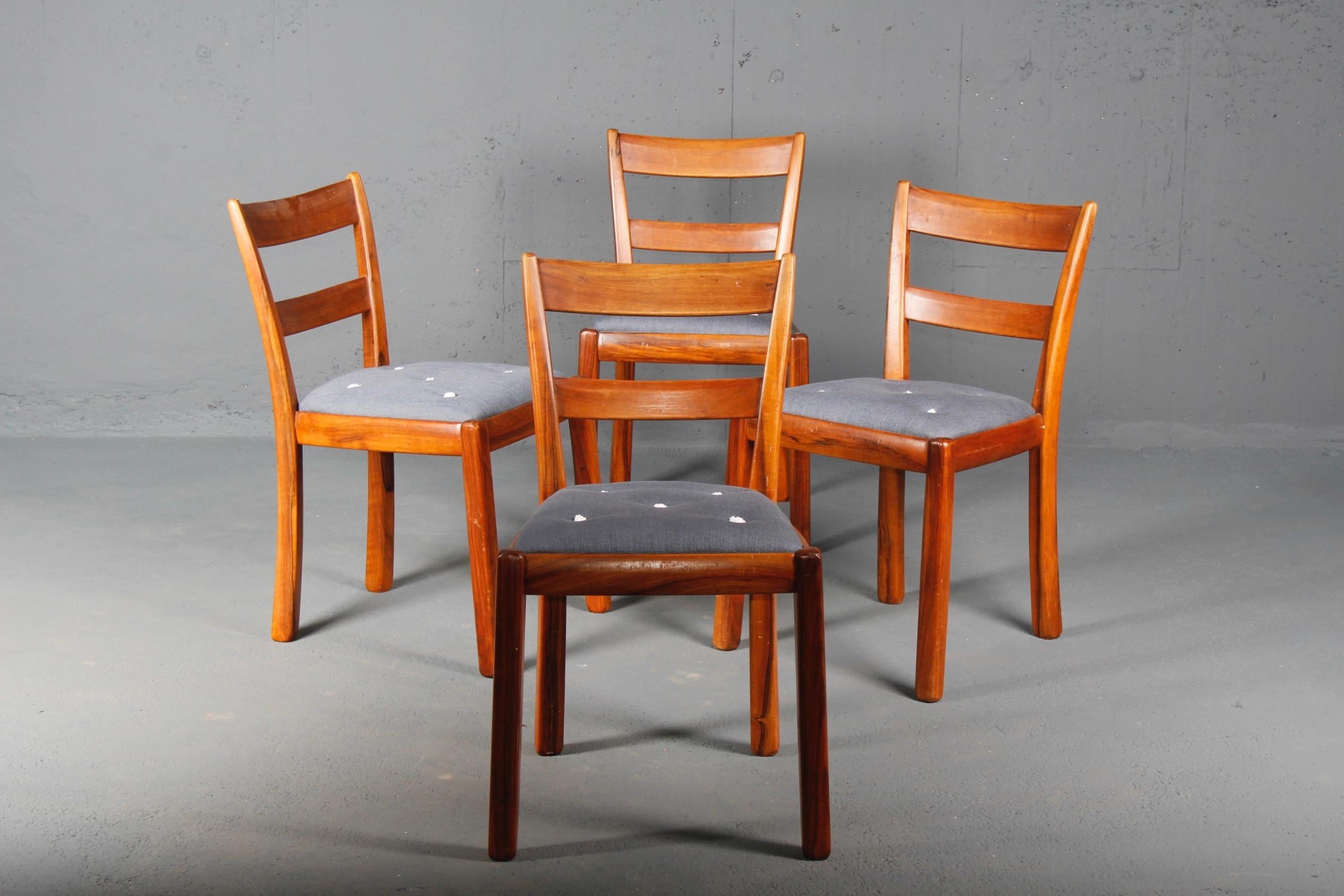 Set of 4 chairs.