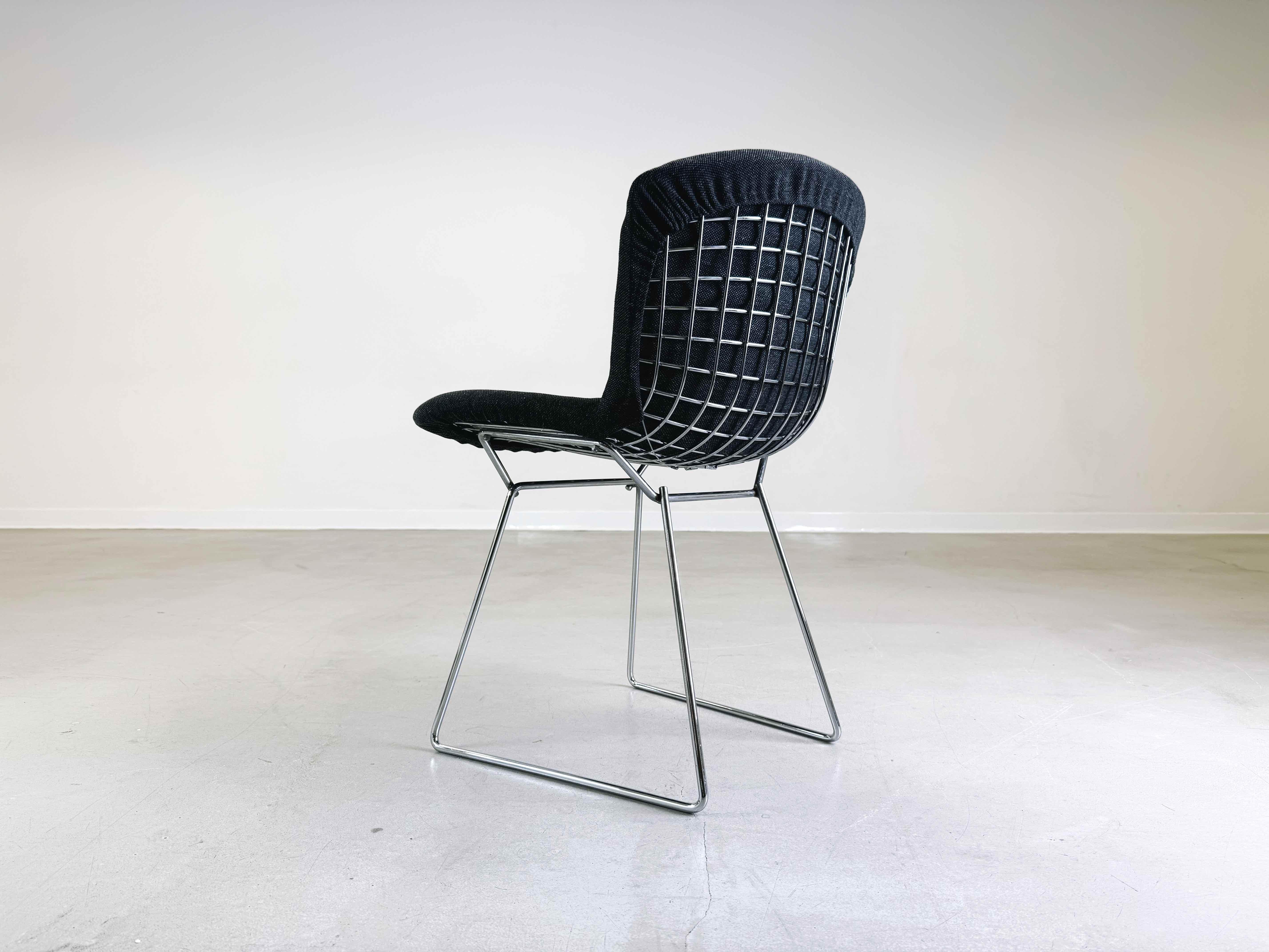 Set di 4 sedie Harry Bertoia Knoll International anni '80 imbottite in vendita 4