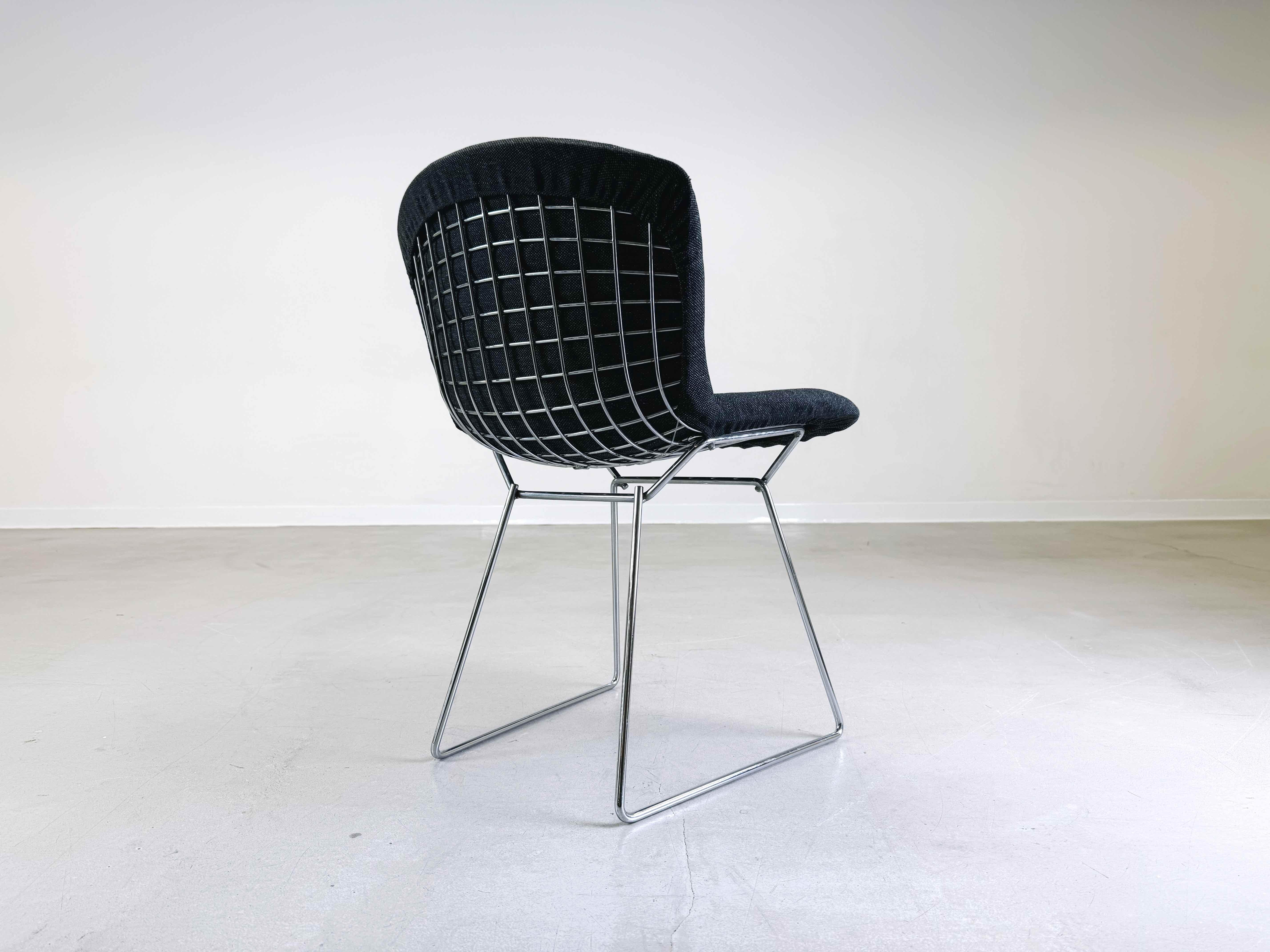 Set di 4 sedie Harry Bertoia Knoll International anni '80 imbottite in vendita 5