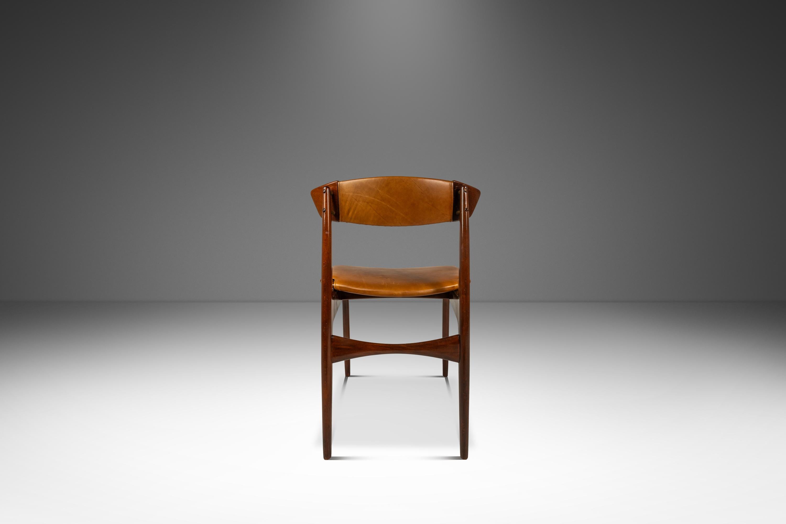 Set of 4 Chairs in Beech & Leather, Ib Kofod-Larsen for Selig, Denmark, c. 1960s In condizioni buone in vendita a Deland, FL