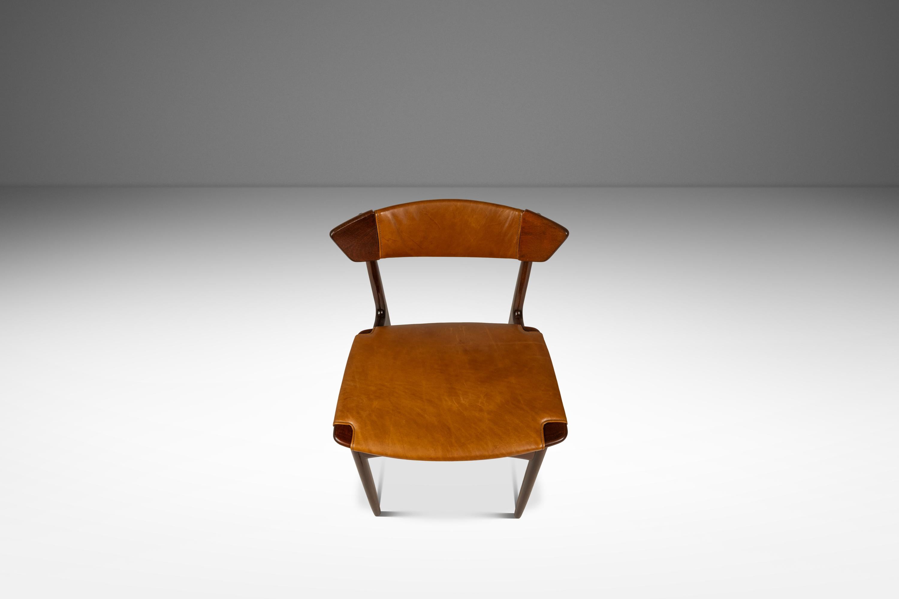 Set of 4 Chairs in Beech & Leather, Ib Kofod-Larsen for Selig, Denmark, c. 1960s in vendita 1
