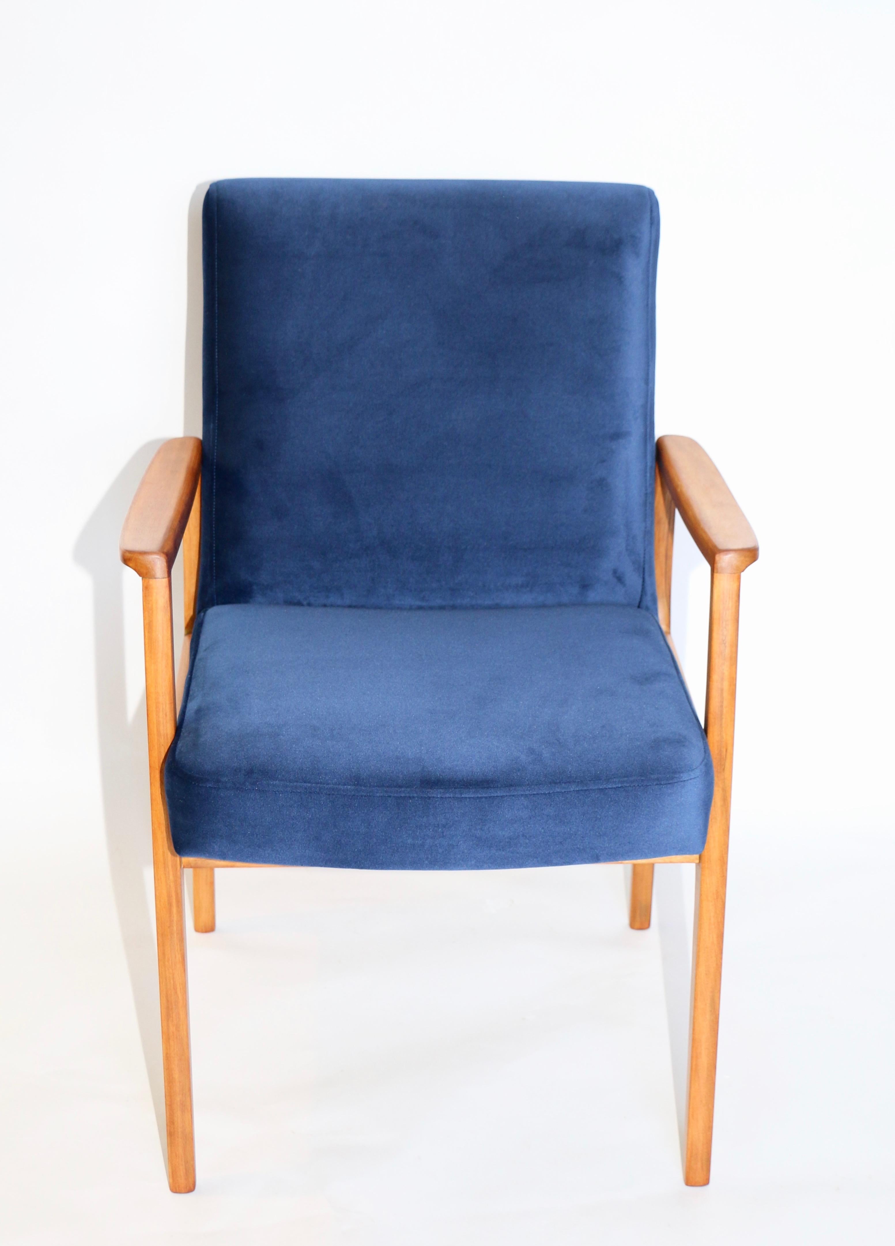 Woodwork Set of 4 Chairs in Blue Velvet from 20th Century