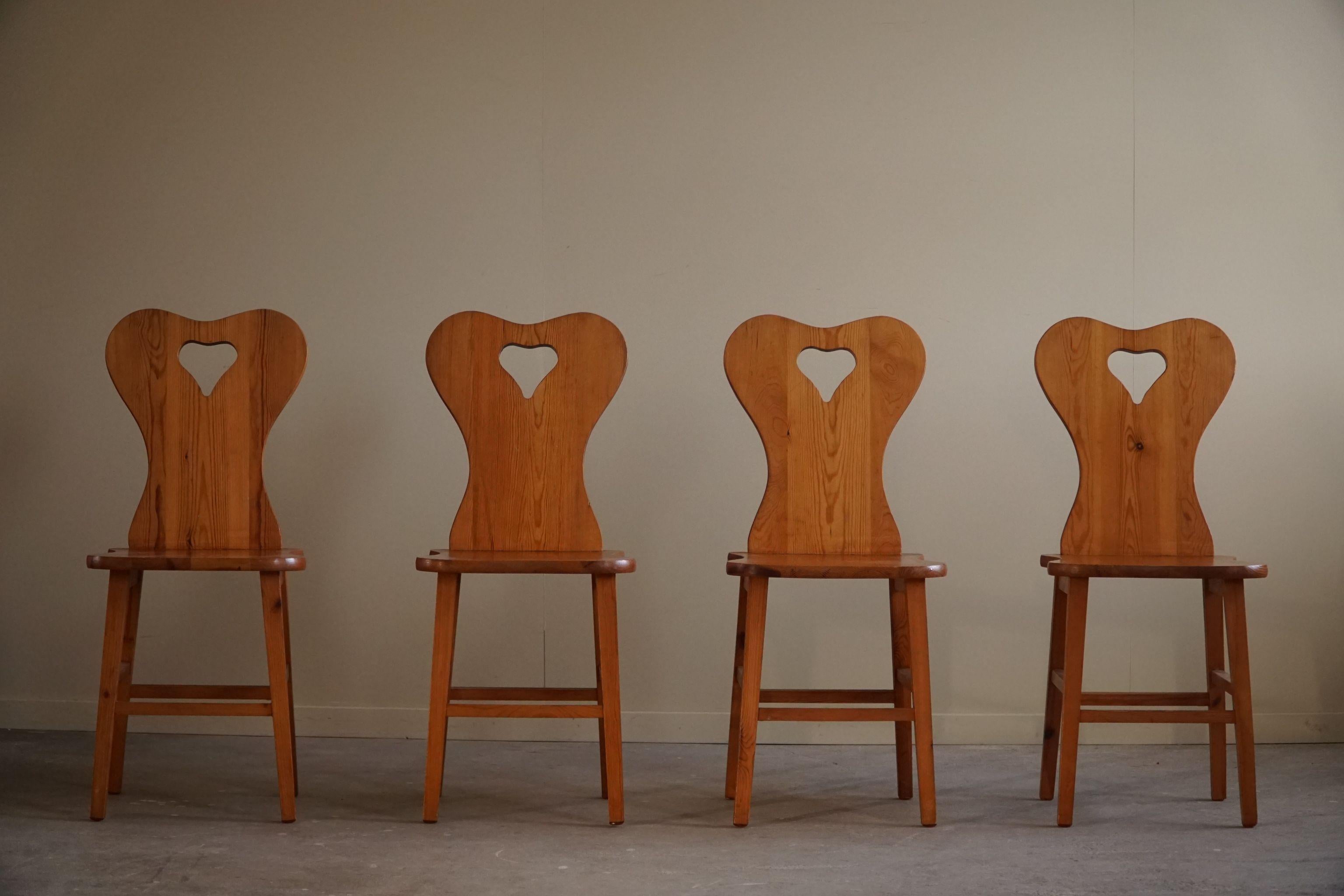 Juego de 4 sillas de pino, de un ebanista sueco, moderno escandinavo, años 60 en venta 12