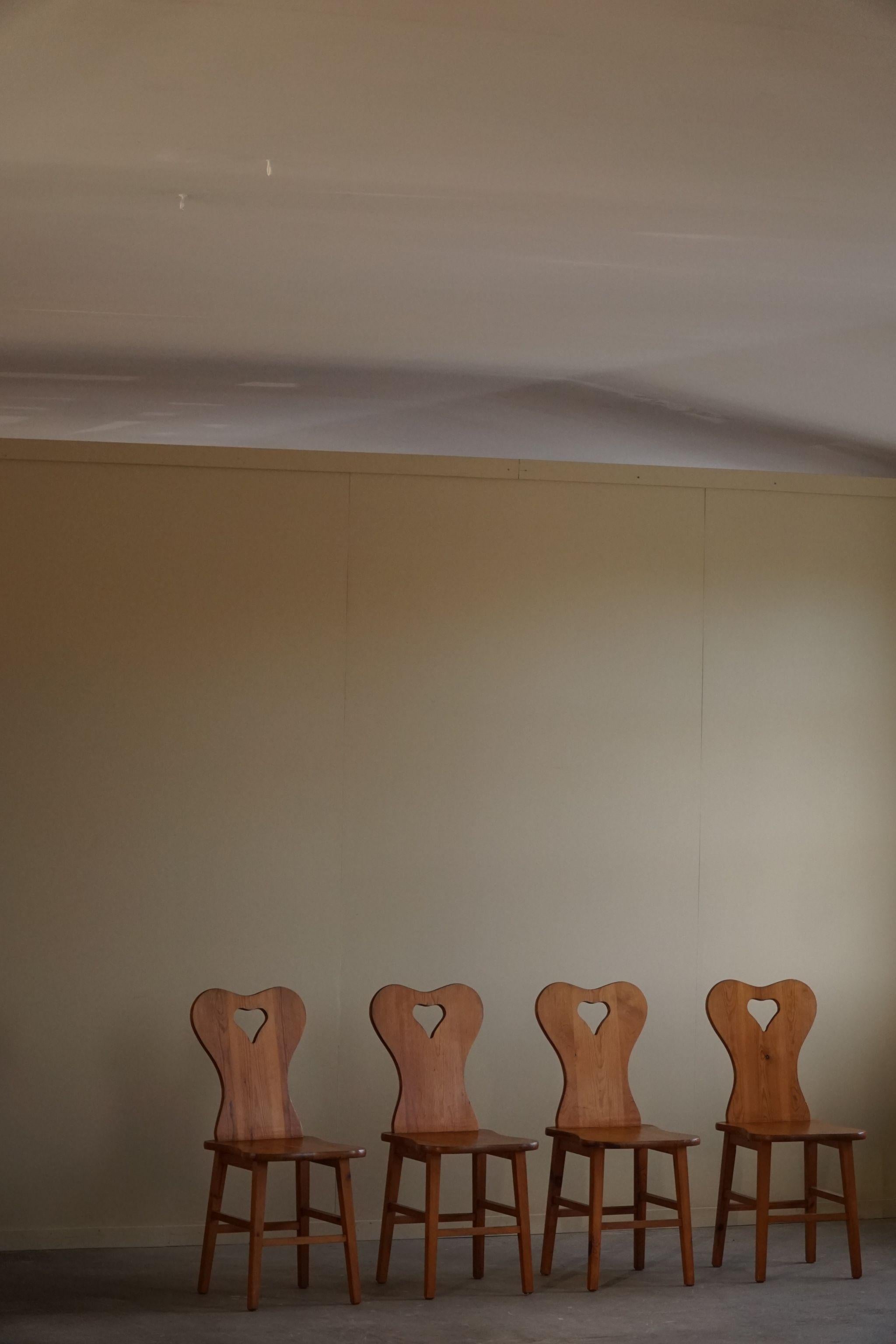 Set of 4 Chairs in Pine, by a Swedish Cabinetmaker, Scandinavian Modern, 1960s In Good Condition In Odense, DK