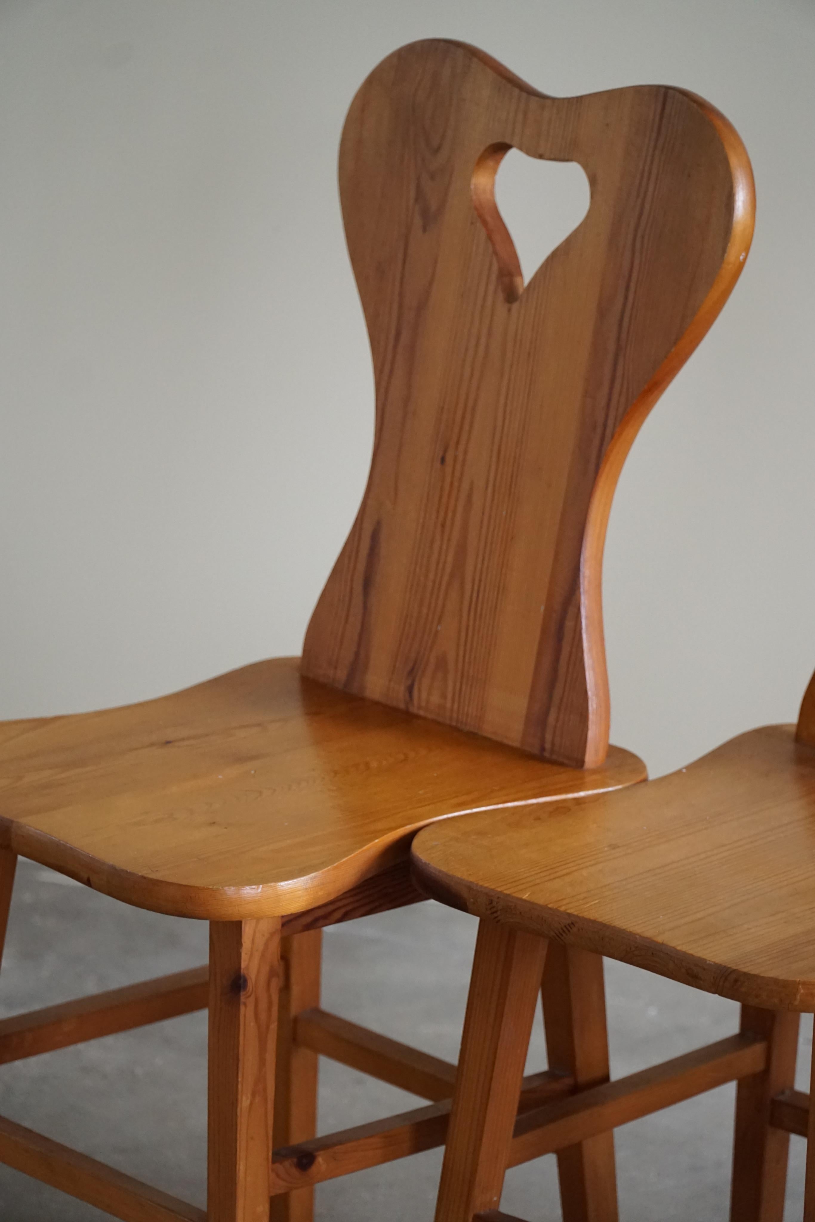 Set of 4 Chairs in Pine, by a Swedish Cabinetmaker, Scandinavian Modern, 1960s For Sale 1