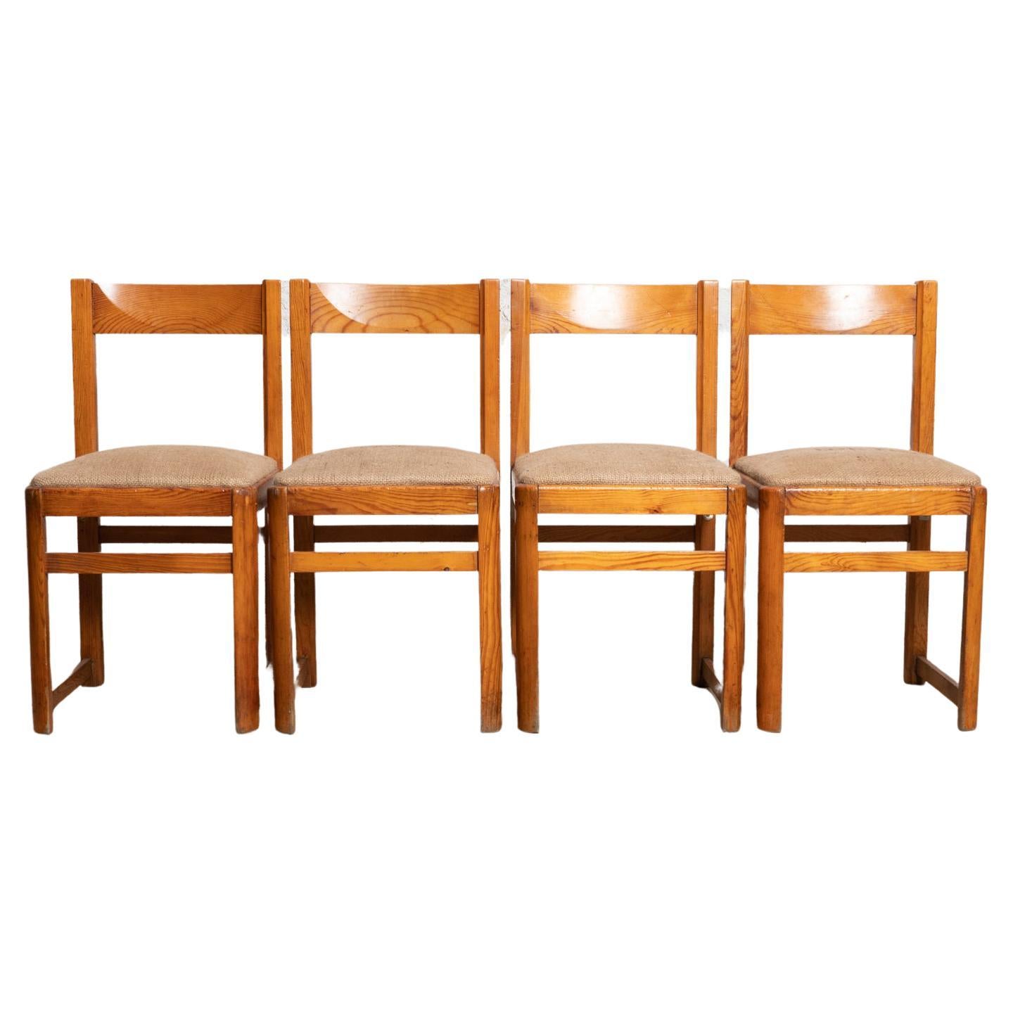Set of 4 Chairs Jordi Vilanova Aran Chairs, circa 1960 