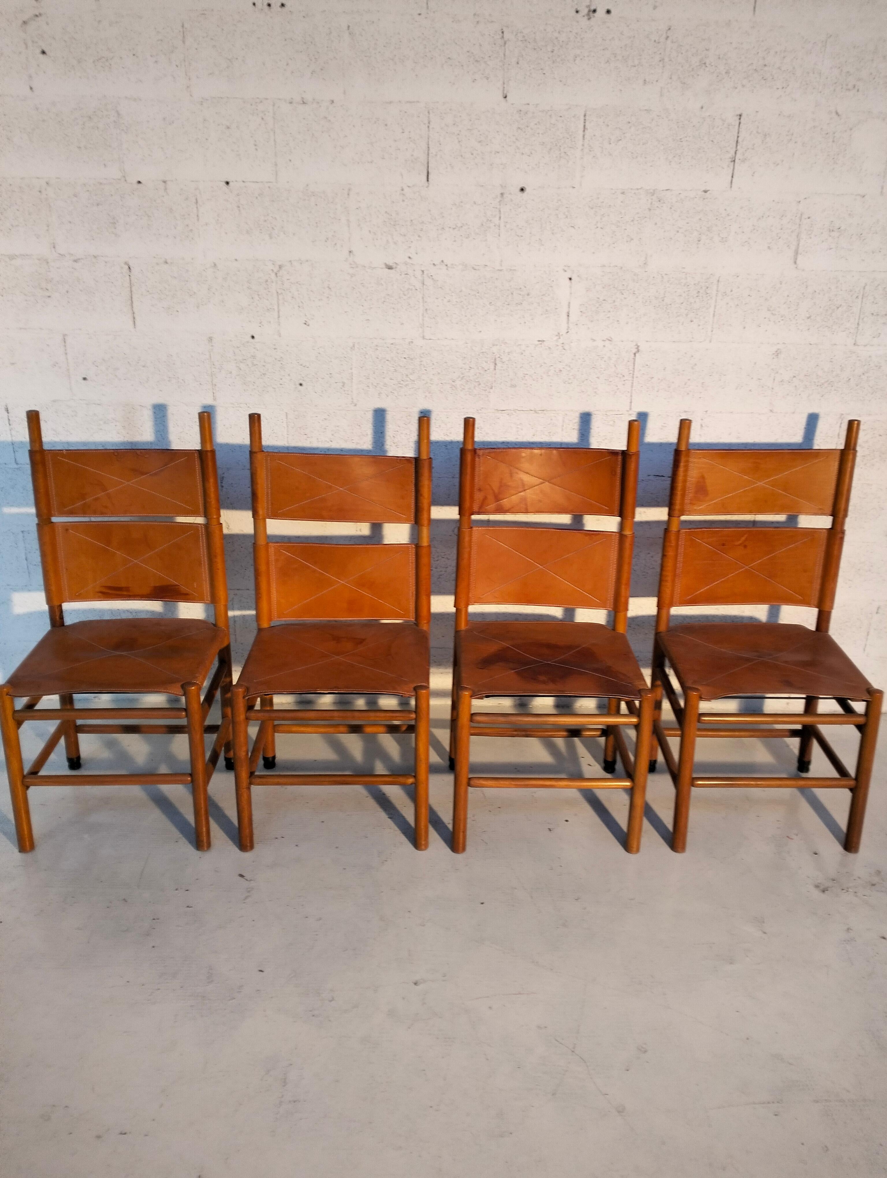 Late 20th Century Set of 4 chairs  “Kentucky” model by Carlo Scarpa  for Bernini 70s, 80s