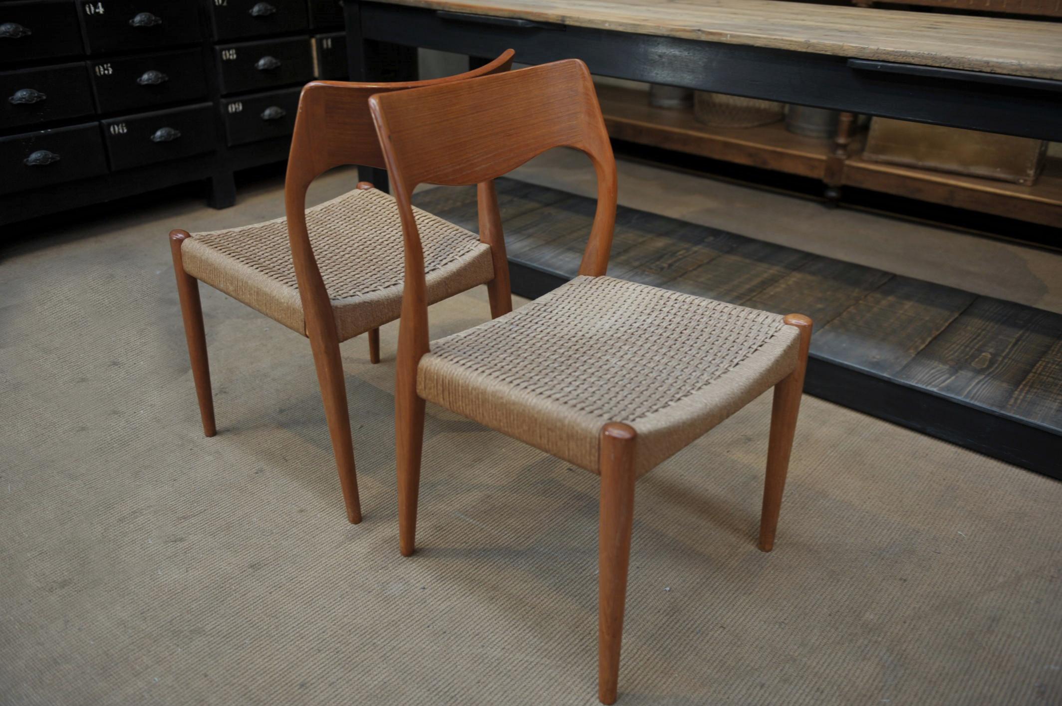 Mid-20th Century Set of 4 Chairs Model 71  by Niels Otto Moller Denmark 1950 Model 71