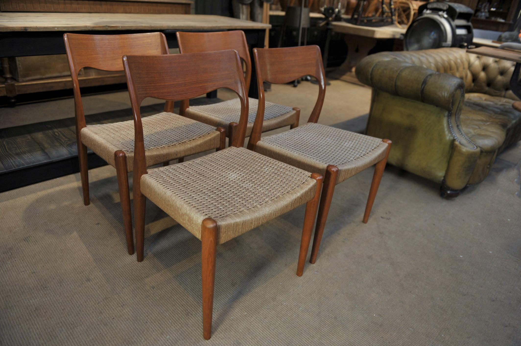Set of 4 Chairs Model 71  by Niels Otto Moller Denmark 1950 Model 71 3