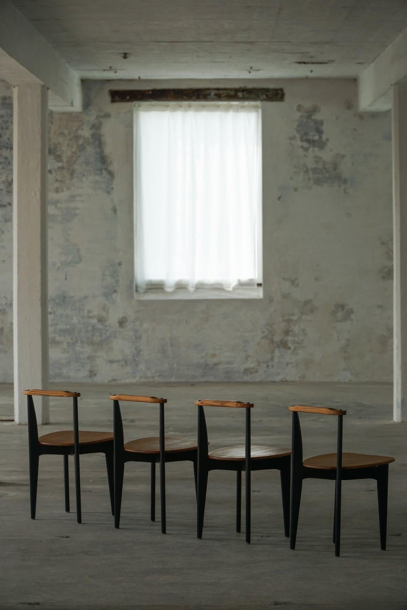 Set of 4 Chairs 'Thema' in Pine by Yngve Ekström, Swedese, Swedish Modern, 1954. im Angebot 1