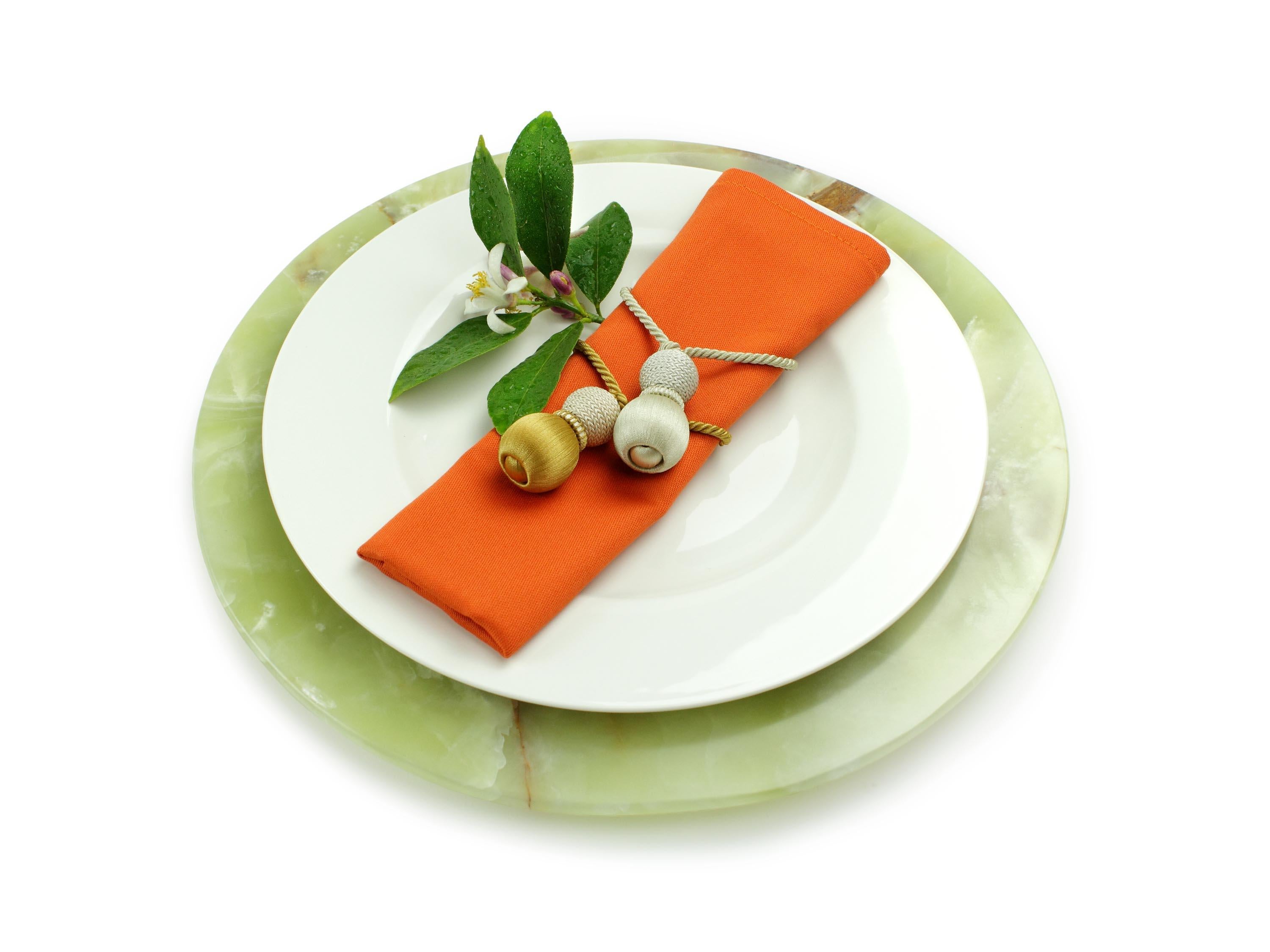 Moderne Ensemble de 4 assiettes de service en marbre onyx vert, fabriquées à la main et de collection en vente