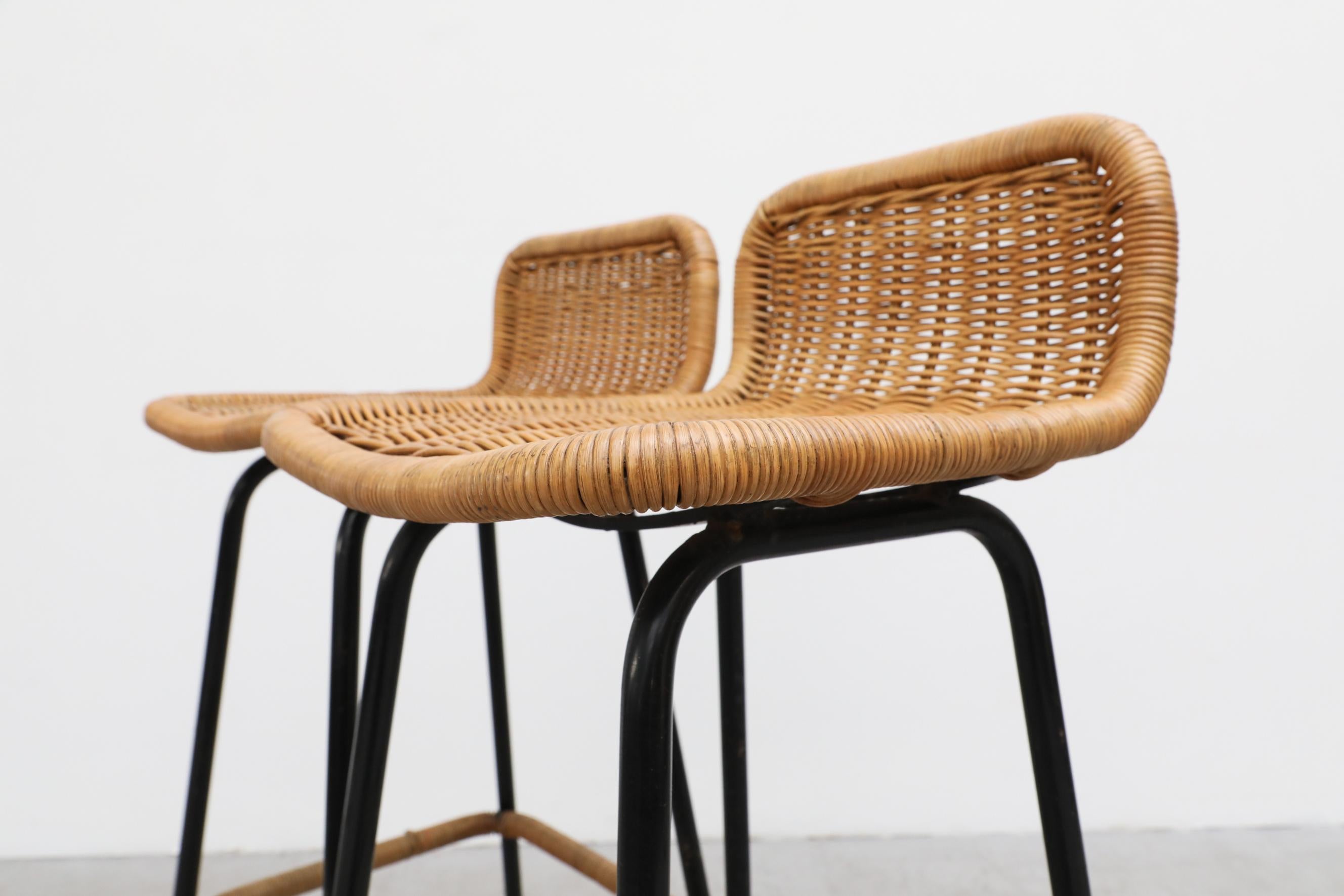 Set of 4 Charlotte Perriand Style Wicker Bar Stools with Rattan Footrest In Good Condition In Los Angeles, CA