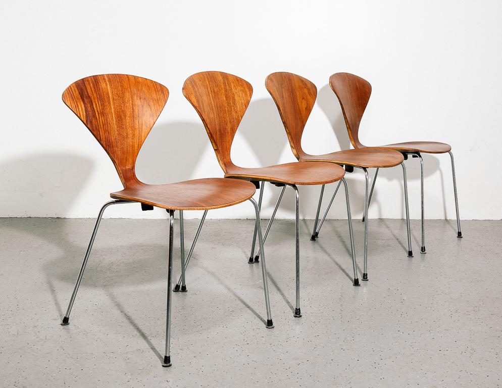 Set of 4 Cherner Chairs by Bernardo / Plycraft 1