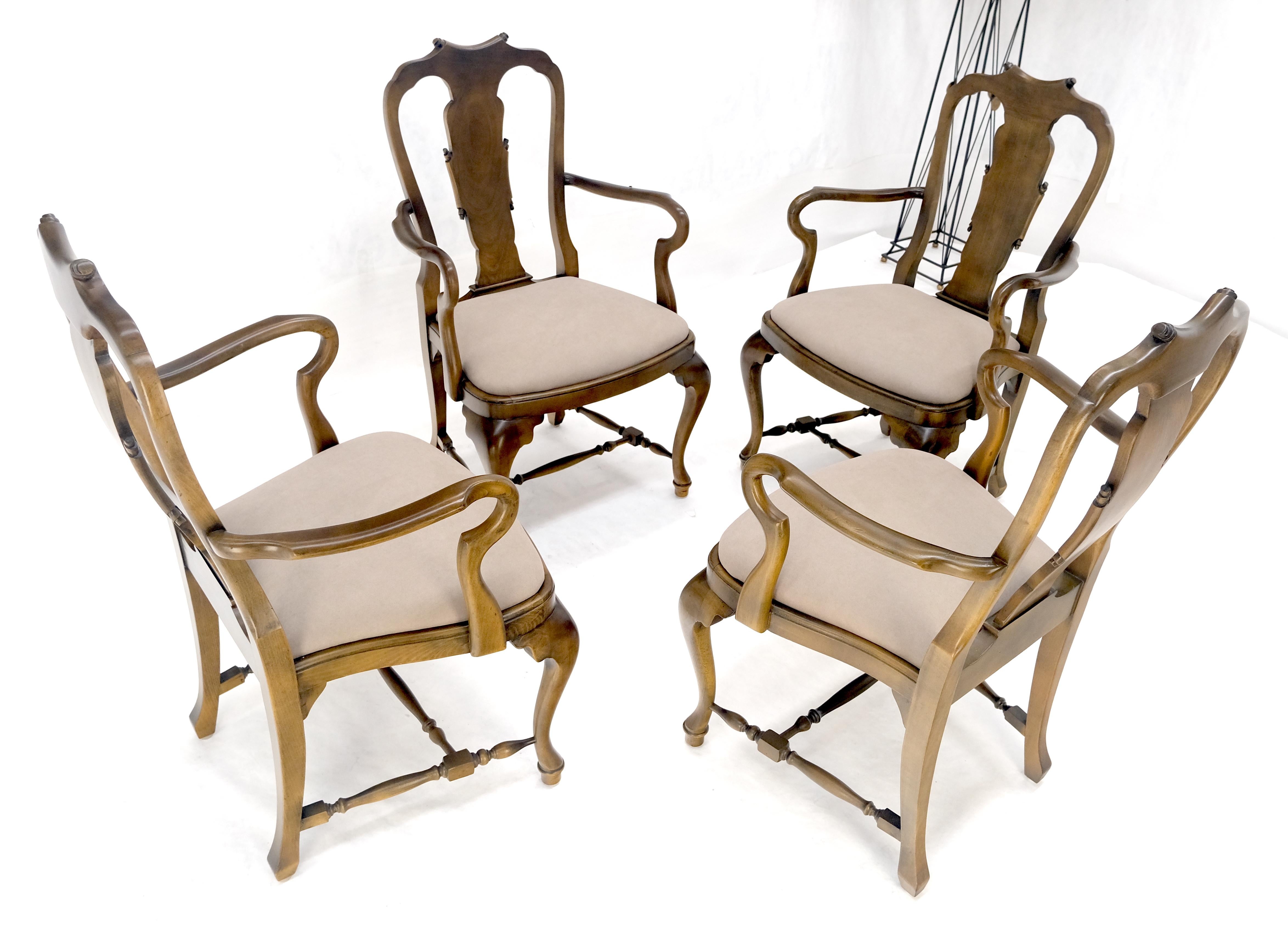 Set di 4 ciliegie Queen Anne &New Alcantara  Poltrone da pranzo con rivestimento in pelle scamosciata MINT in vendita 1