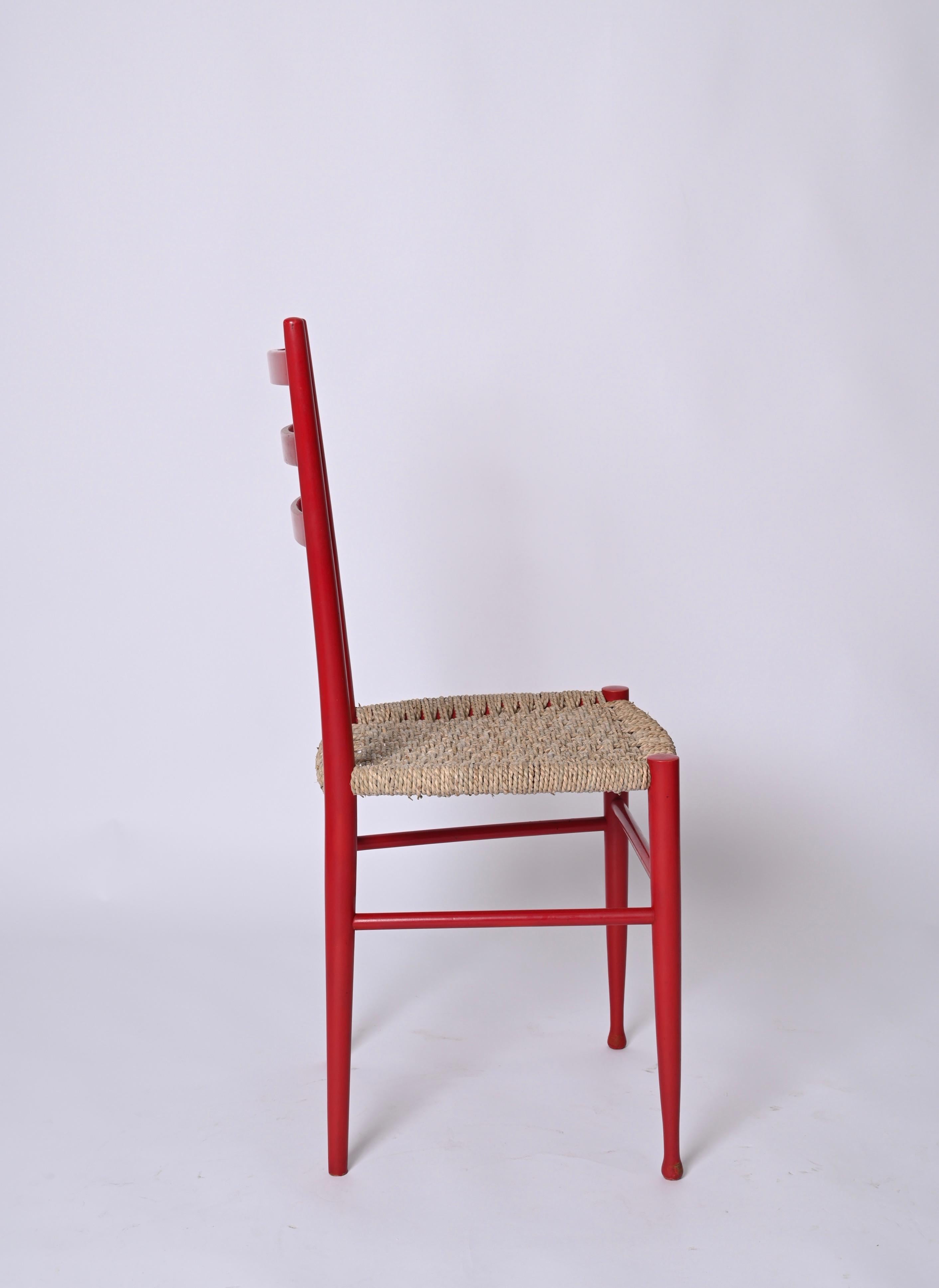Set of 4 Chiavarine Chairs in Red Stained Beech and Bamboo Rope, Italy 1950s In Good Condition For Sale In Roma, IT