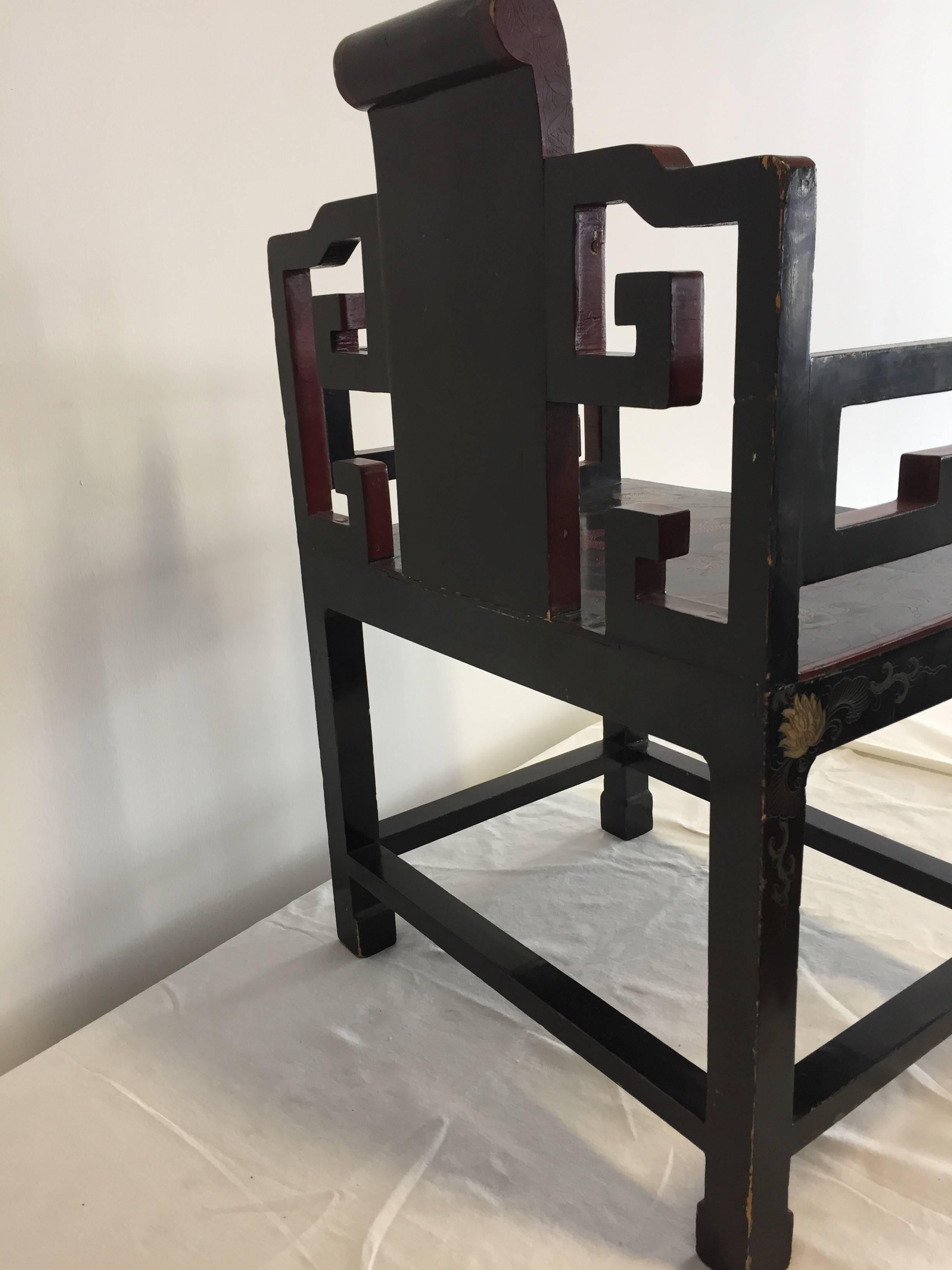 Chinesische geschnitzte und handbemalte chinesische Art-Déco-Stühle, Vierer-Set im Angebot 1
