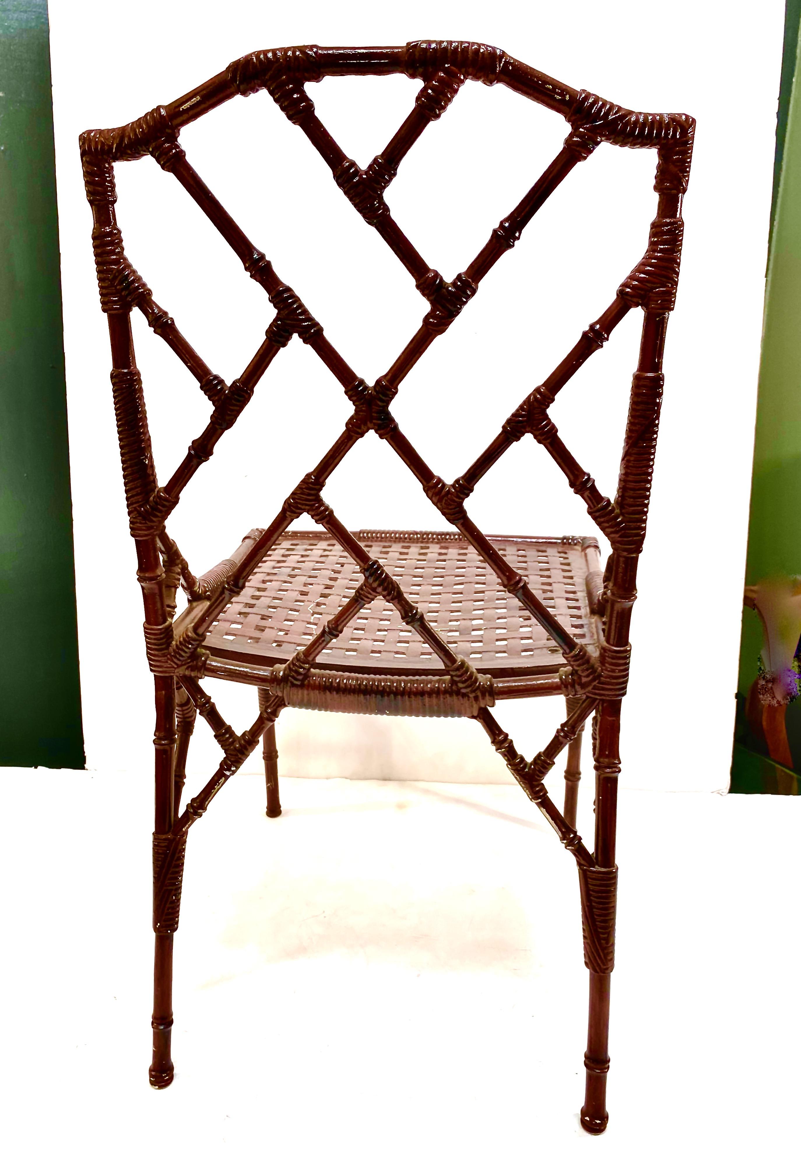 Aluminium Ensemble de 4 chaises Chippendale chinoises avec table en vente