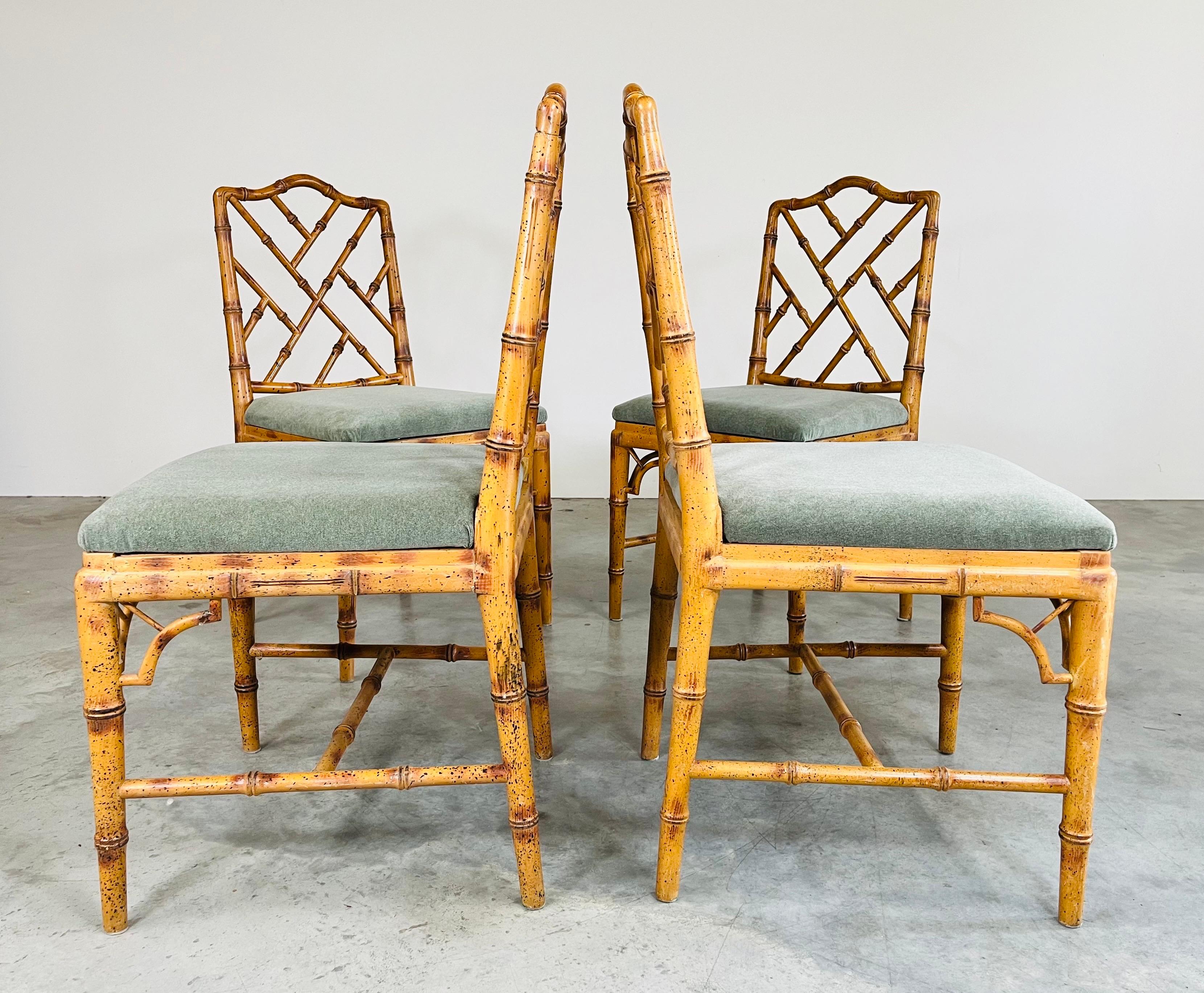 Set Of 4 Chinese Chippendale Faux Bamboo Dining Or Occasional Side Chairs In Excellent Condition In Southampton, NJ