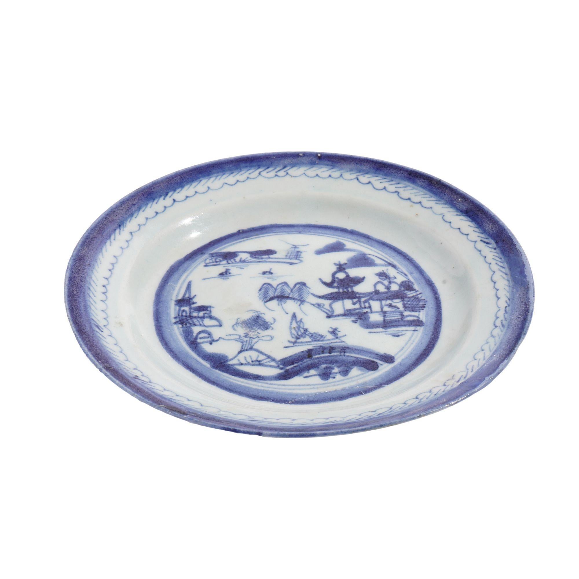 Set di 4 piatti da tè cinesi con motivo Canton, 1850-75 ca. in vendita 3