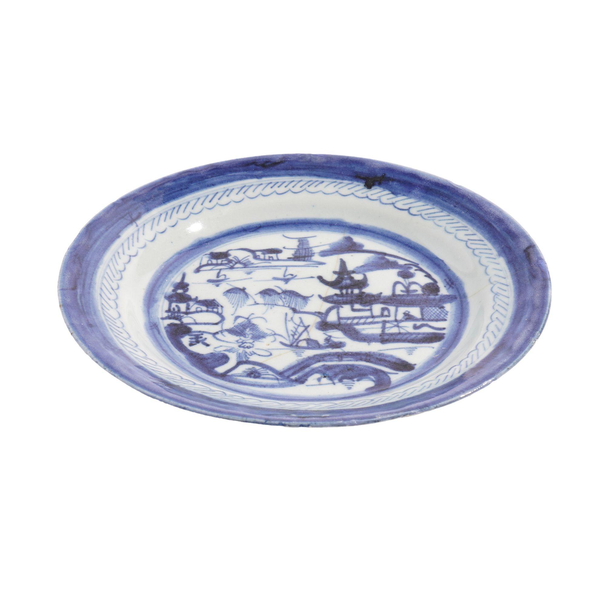Cinese Set di 4 piatti da tè cinesi con motivo Canton, 1850-75 ca. in vendita