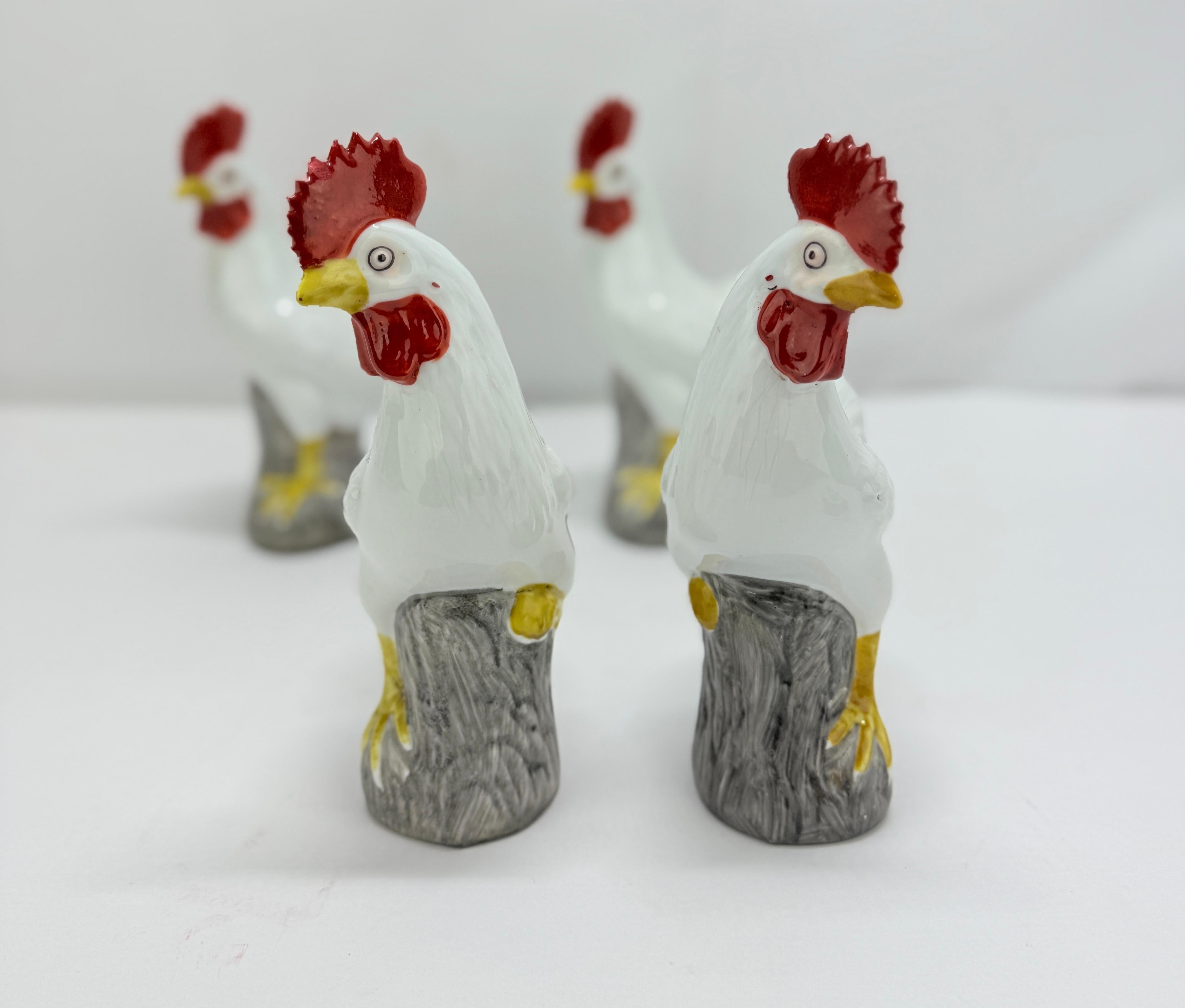 20th Century Set of 4, Chinese Export Style Porcelain Rooster Figures, Mid-20th C For Sale