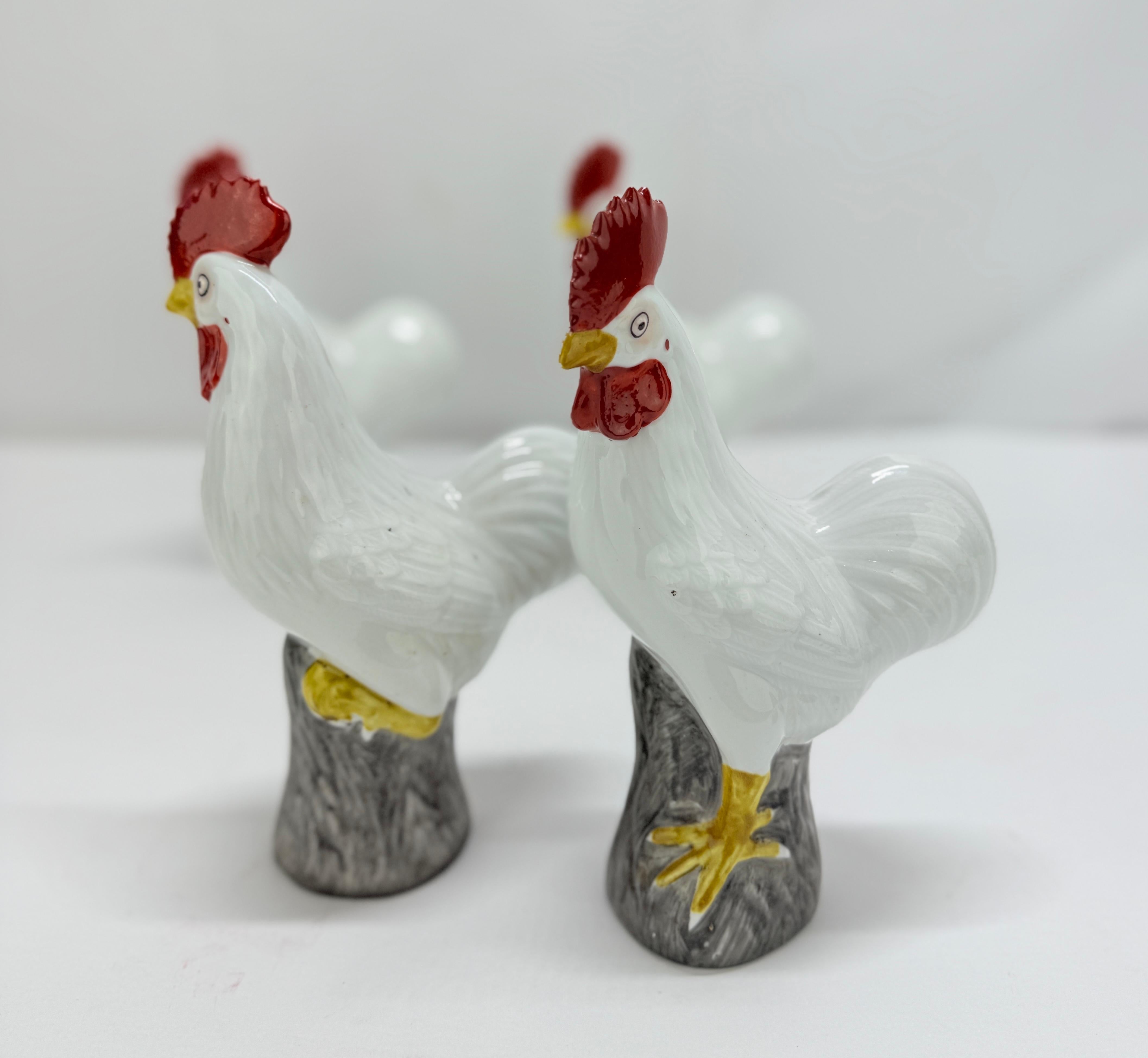 Set of 4, Chinese Export Style Porcelain Rooster Figures, Mid-20th C For Sale 1
