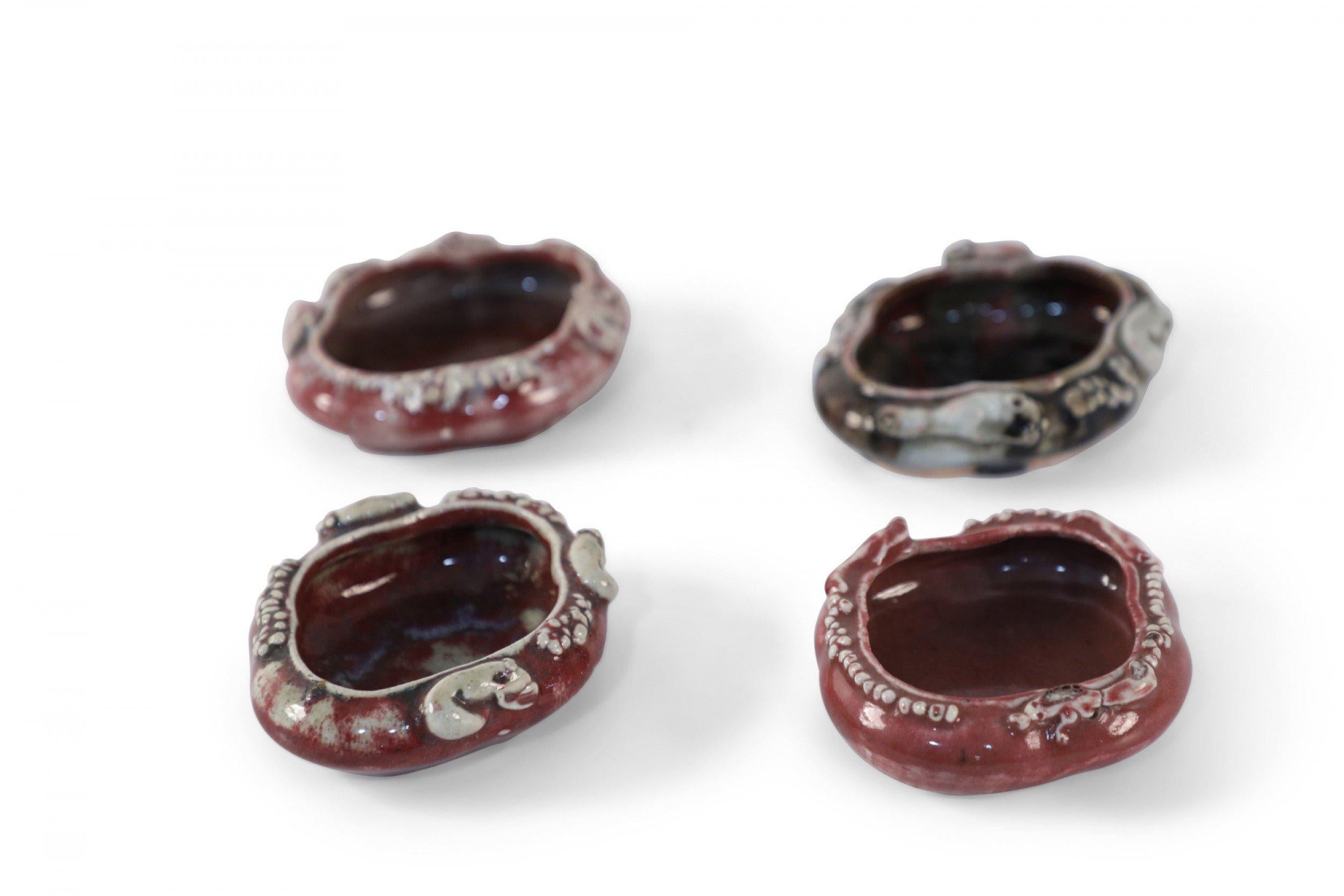Set of 4 Chinese Red Porcelain Catchalls For Sale 2