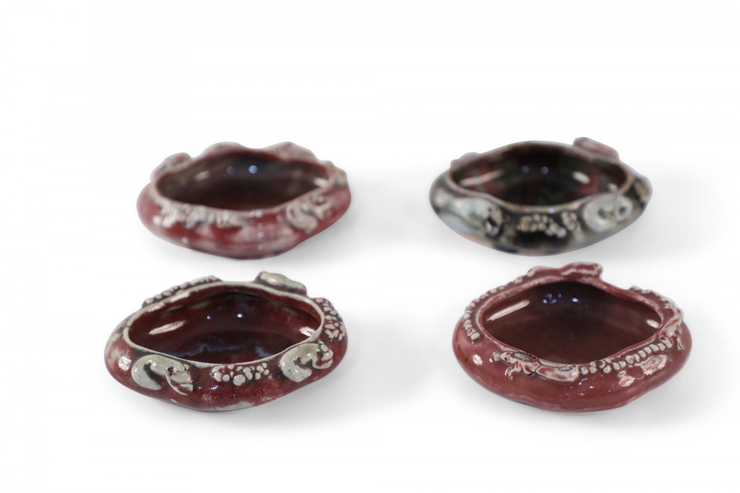 Set of 4 Chinese Red Porcelain Catchalls For Sale 3