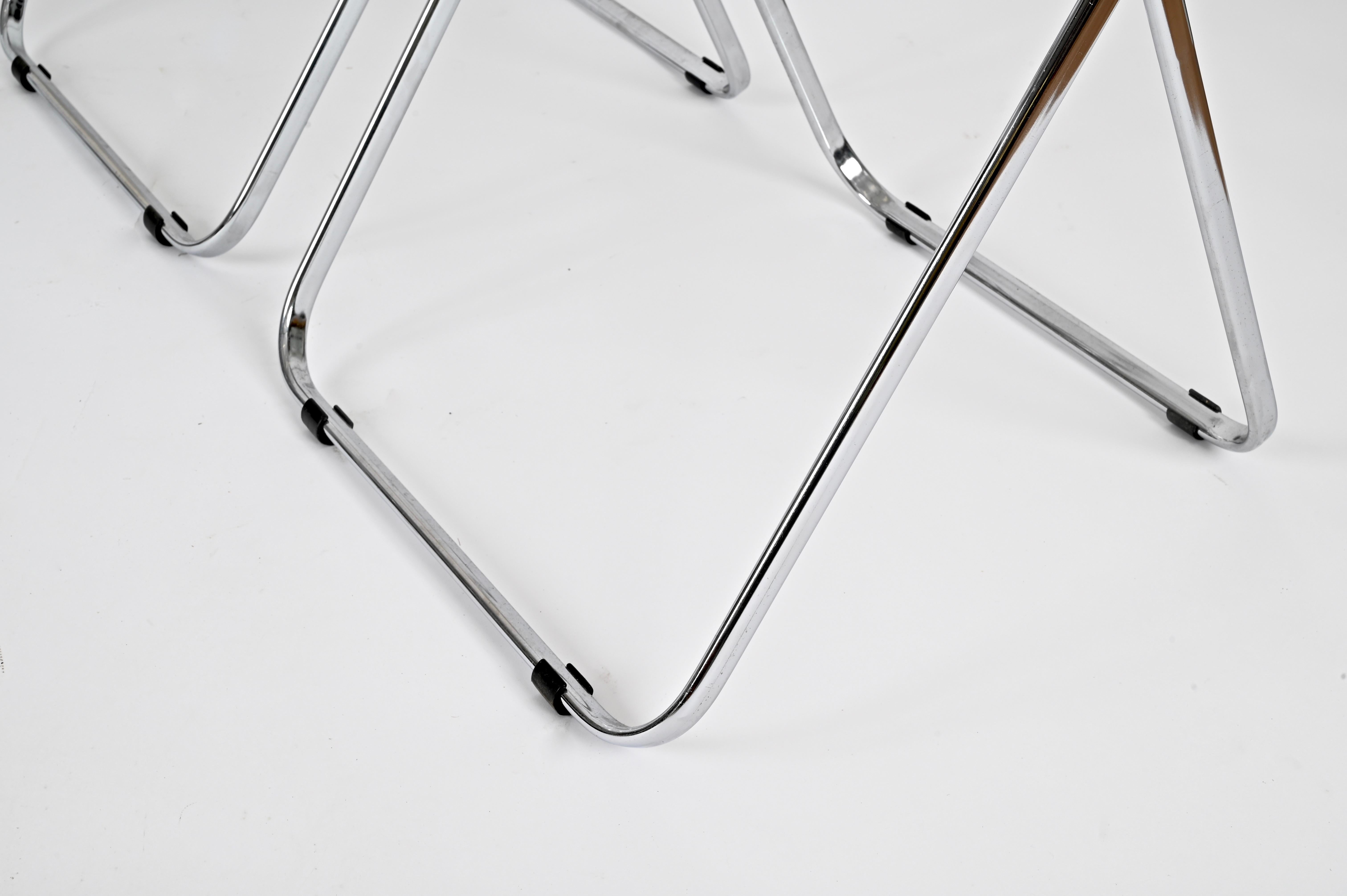 Set of 4 Chrome and Clear Lucite Plia Folding Chairs by Anonima Castelli, Italy For Sale 4