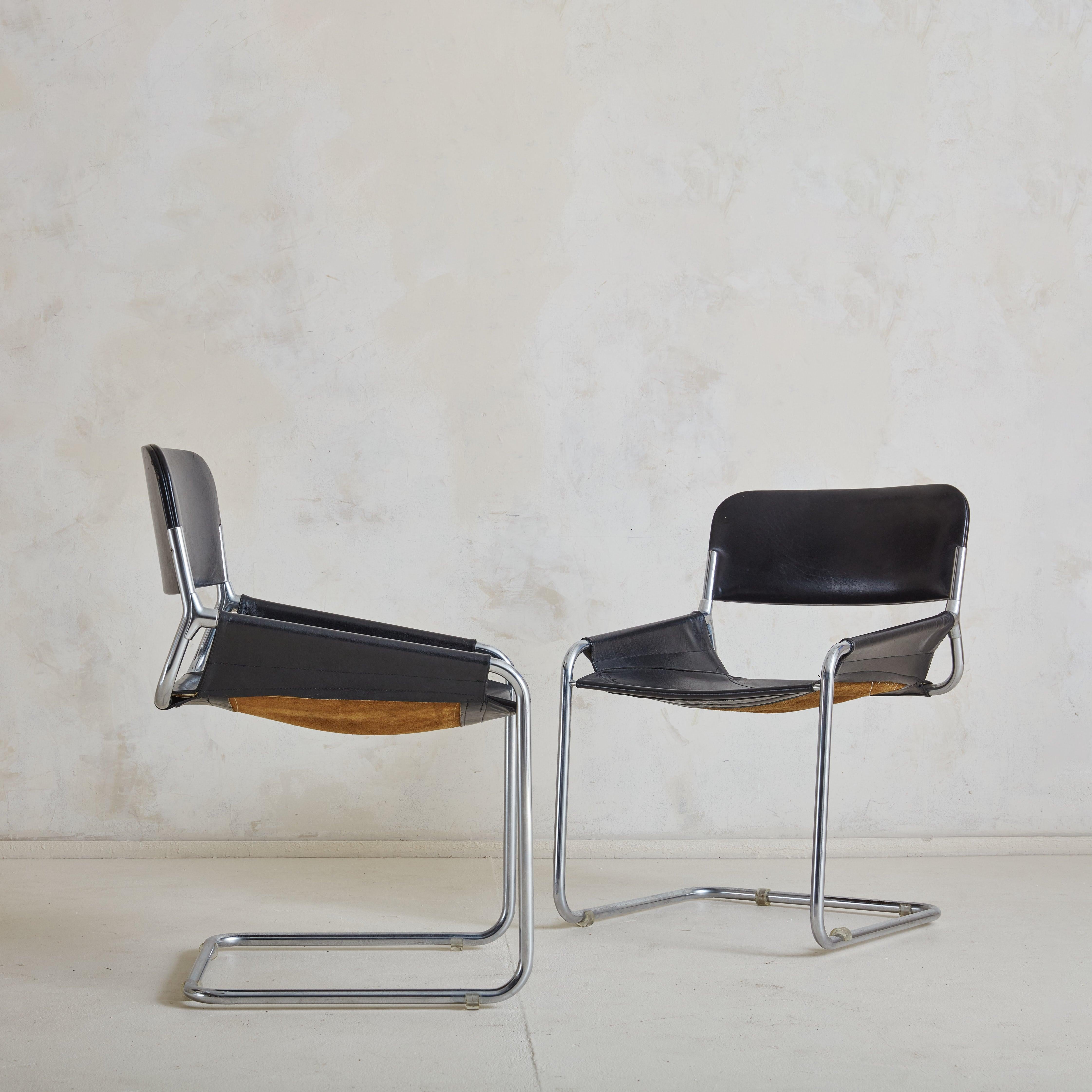 Mid-Century Modern Set of 4 Chrome + Black Leather Cantilever Chairs, Italy 1970s For Sale