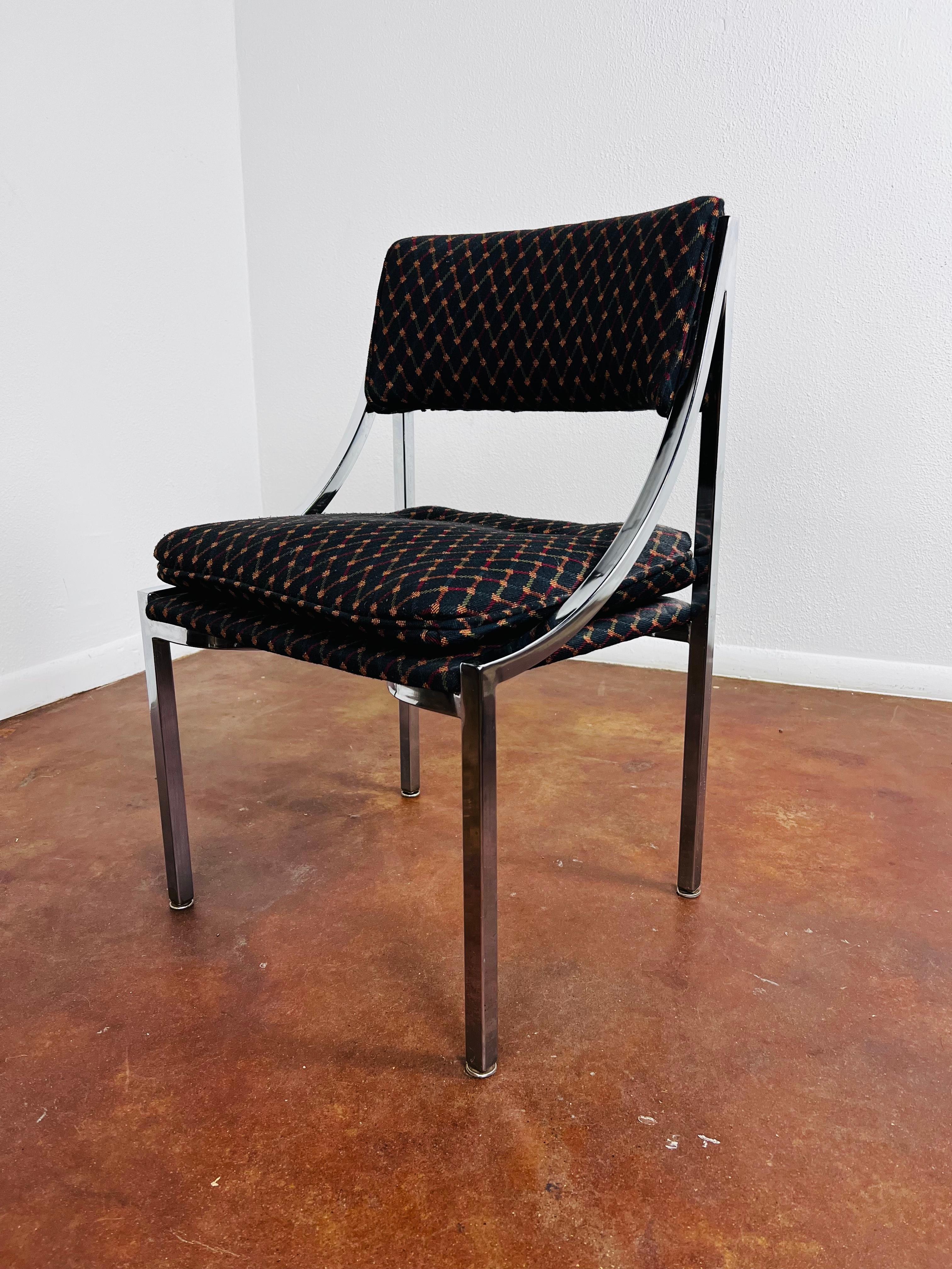 Ensemble de 4 chaises de salle à manger chromées de Wolfgang Hoffmann pour Howell Co. en vente 3