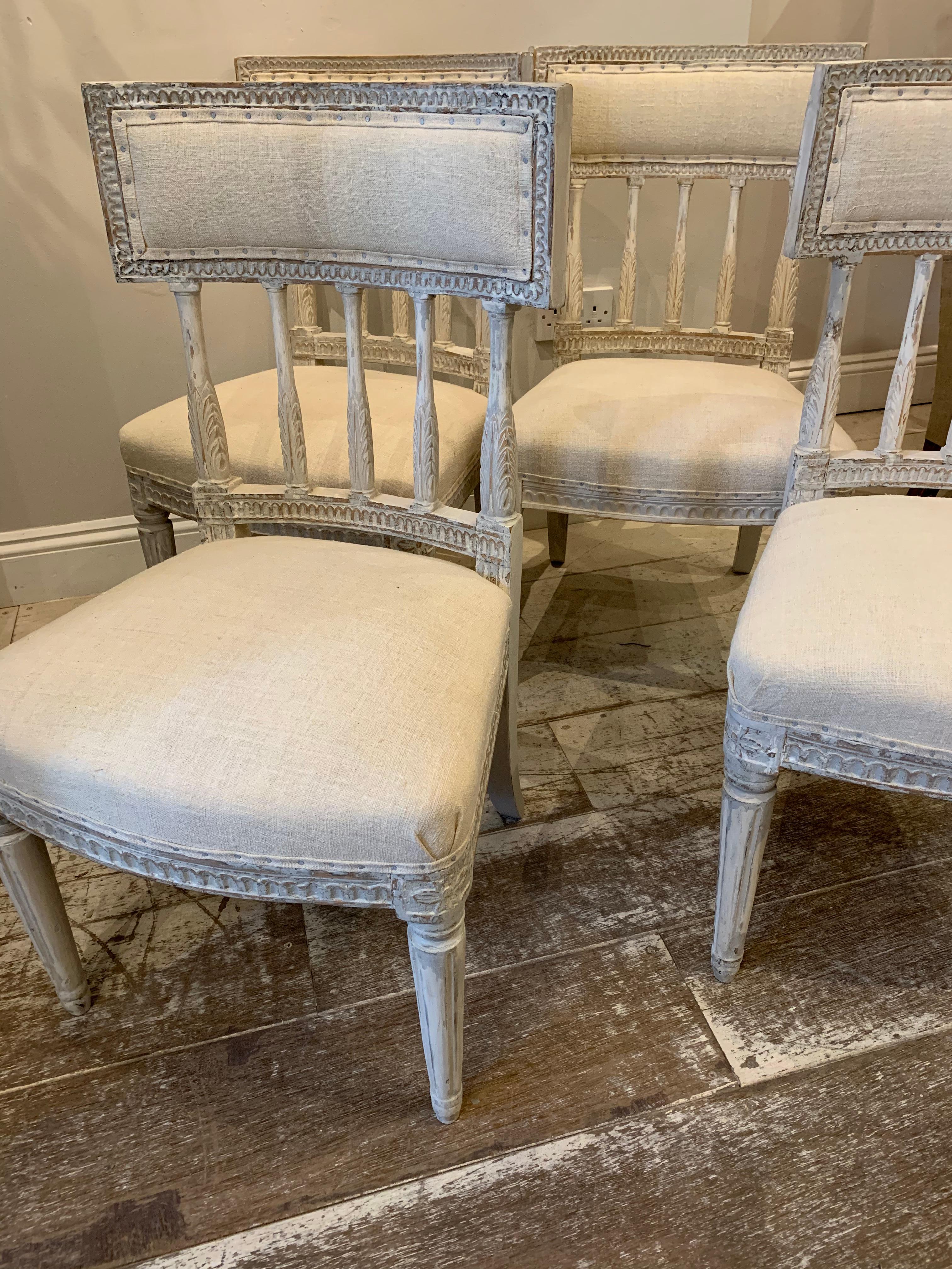 Set of 4 Circa 1800s Swedish Gustavian Dining Chairs Anders Hellman Style In Good Condition In London, GB