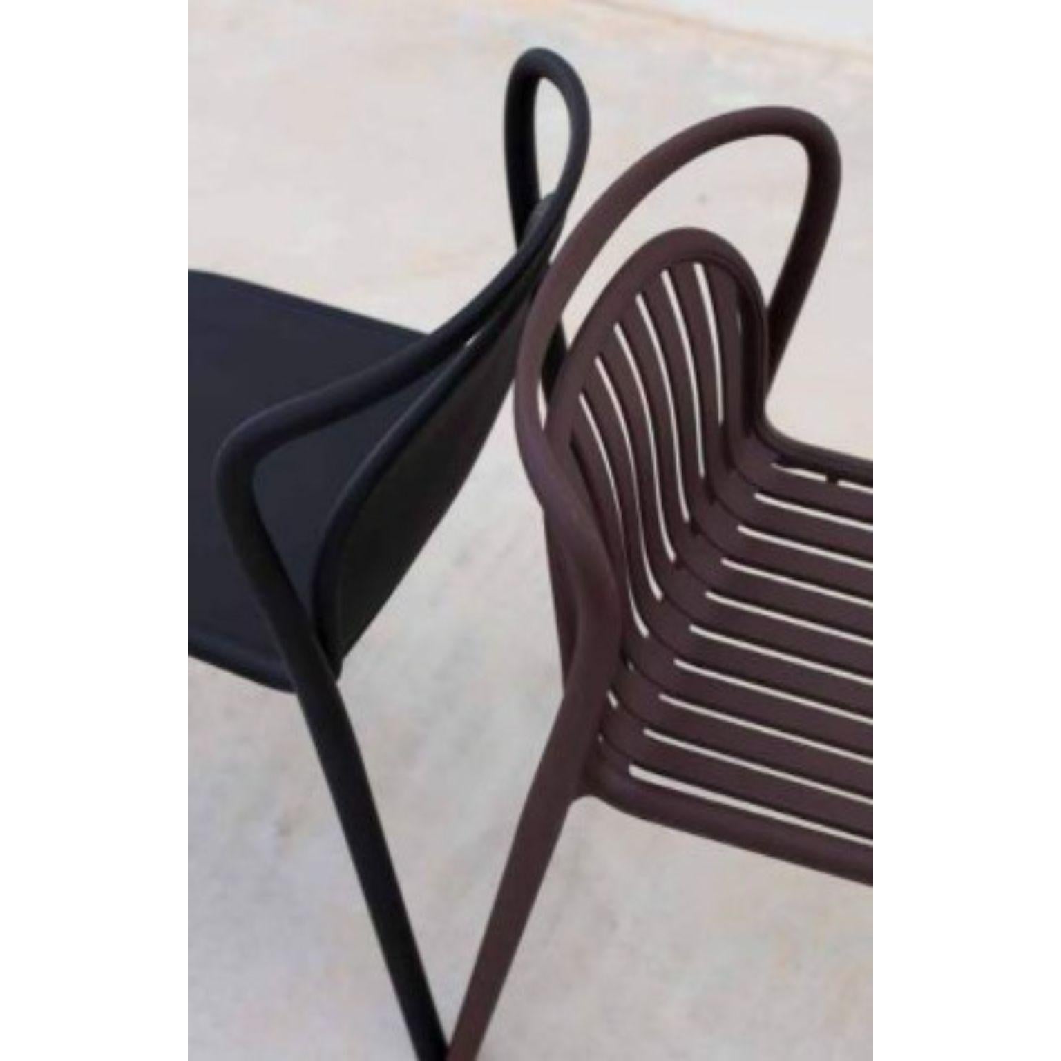 Contemporary Set of 4 Classe Black Chairs by Mowee For Sale