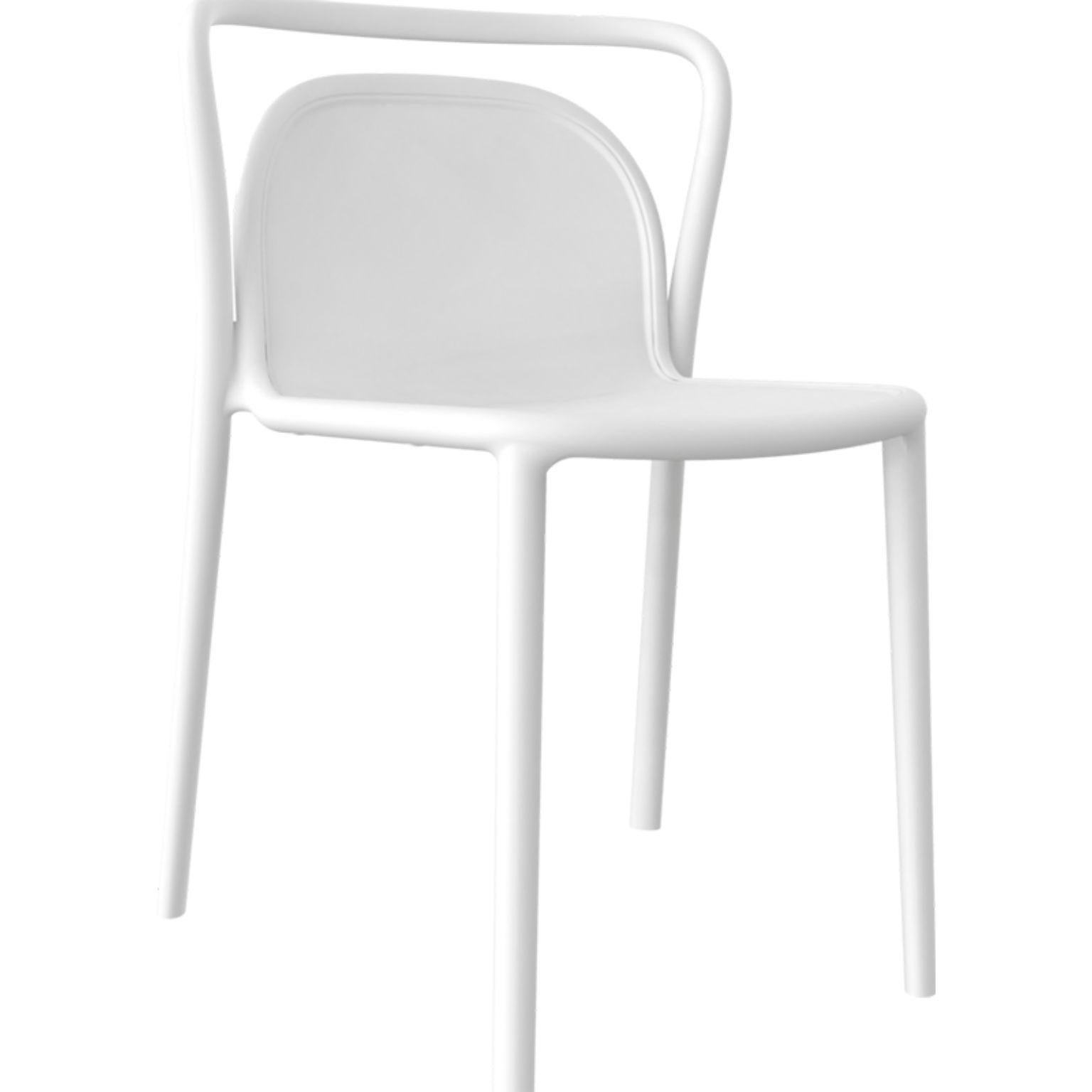 Set of 4 Classe white chairs by MOWEE
Dimensions: D52 x W52 x H77 cm (Seat Height 45 cm)
Material: Polypropylene resin with fiberglass.
Weight: 4.6 kg
Also available in different colors. An optional cushion can be added. 

Classe is a chair