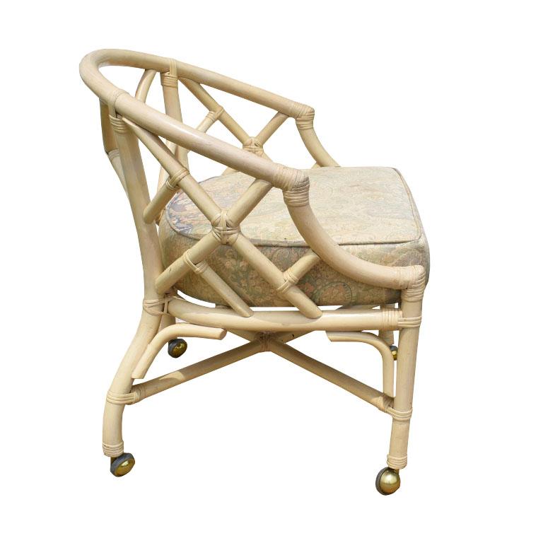 Américain Ensemble de 4 fauteuils Chippendale Chinoiserie Regency en bambou et rotin par Ficks Reed en vente