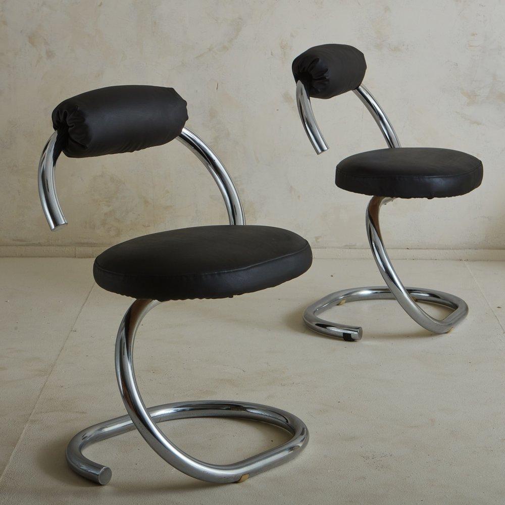 Mid-Century Modern Set of 4 Cobra Chairs by Giotto Stoppino, Italy 1970s For Sale