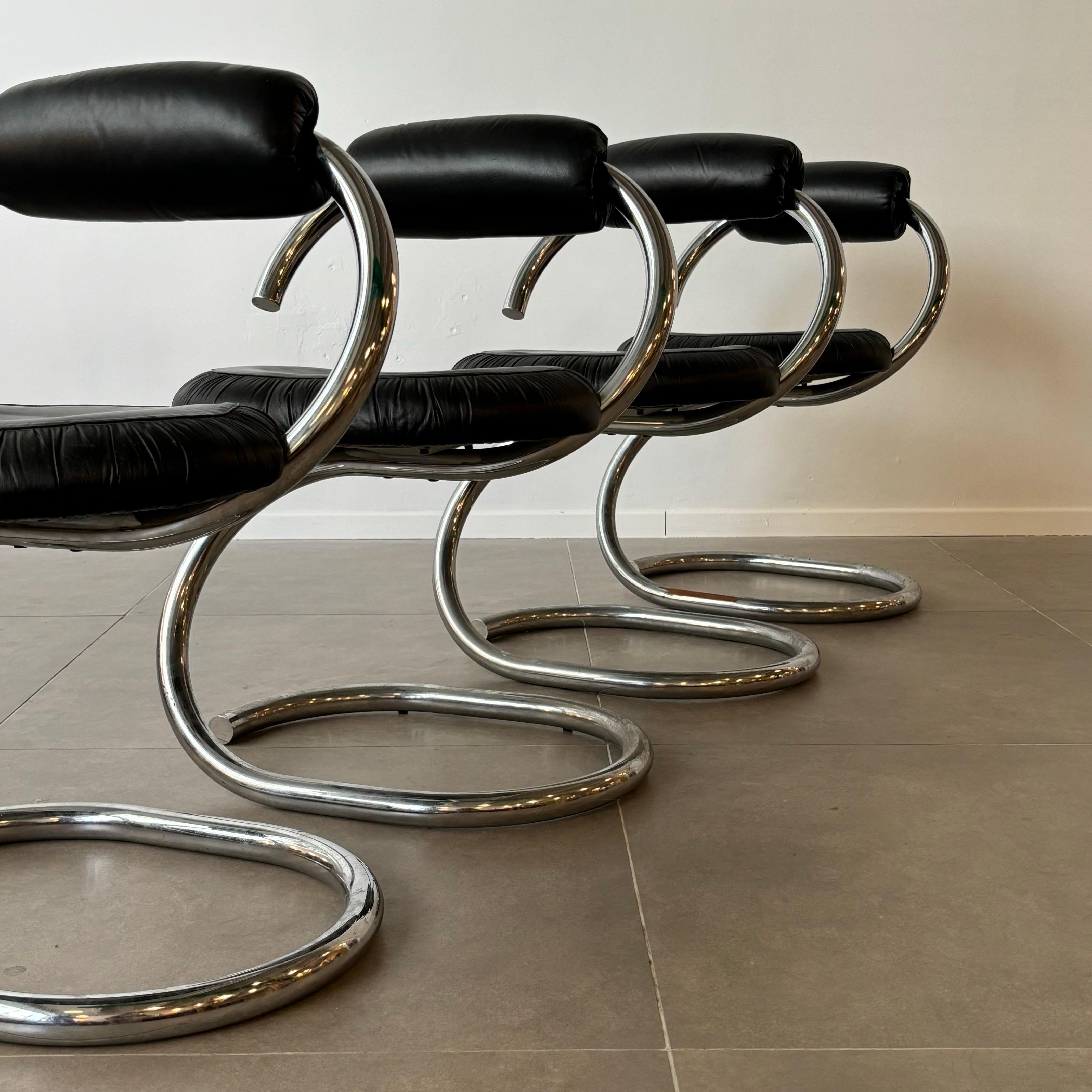 Italian Set of 4 Cobra Chairs by Giotto Stoppino, Italy 1970’s For Sale