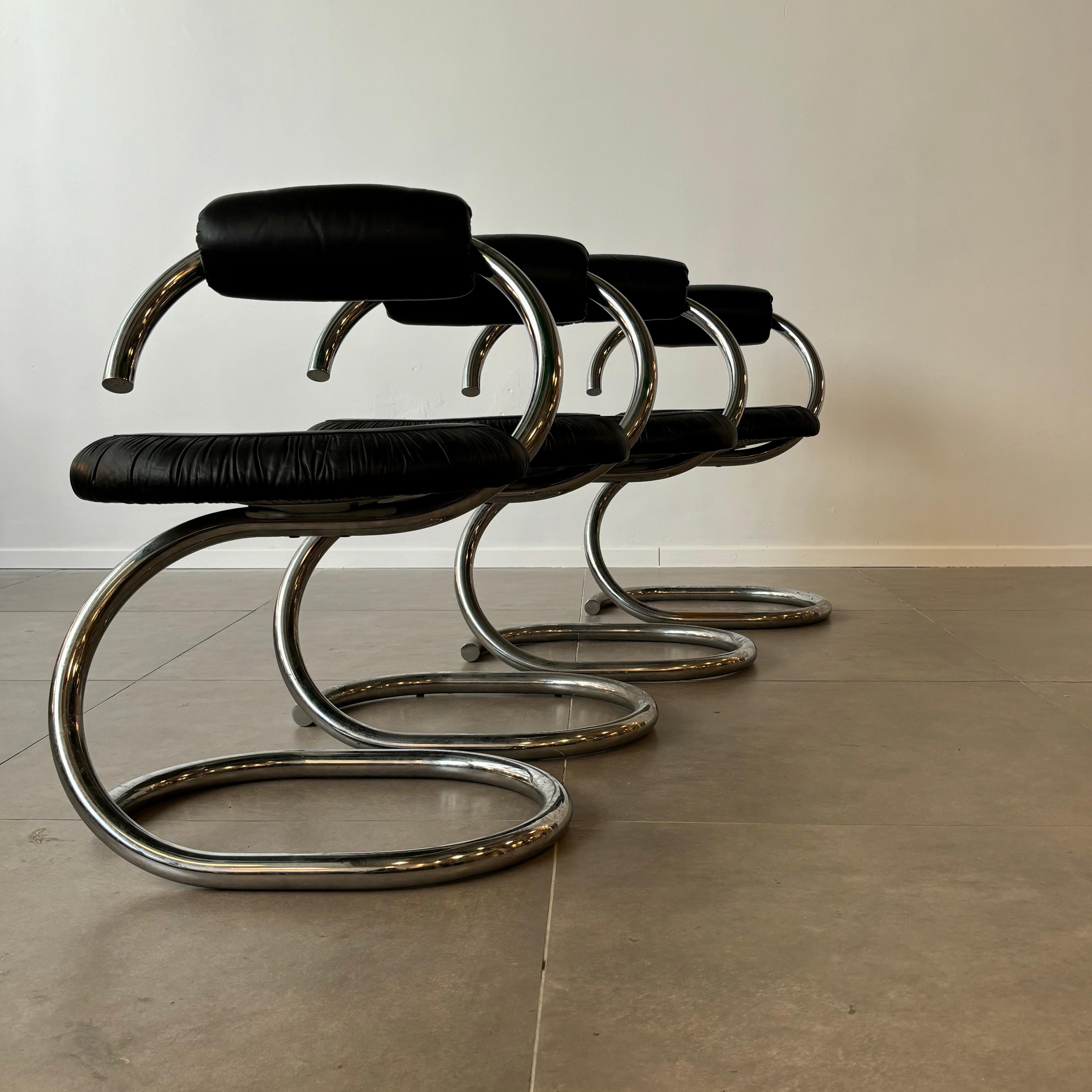 20th Century Set of 4 Cobra Chairs by Giotto Stoppino, Italy 1970’s For Sale