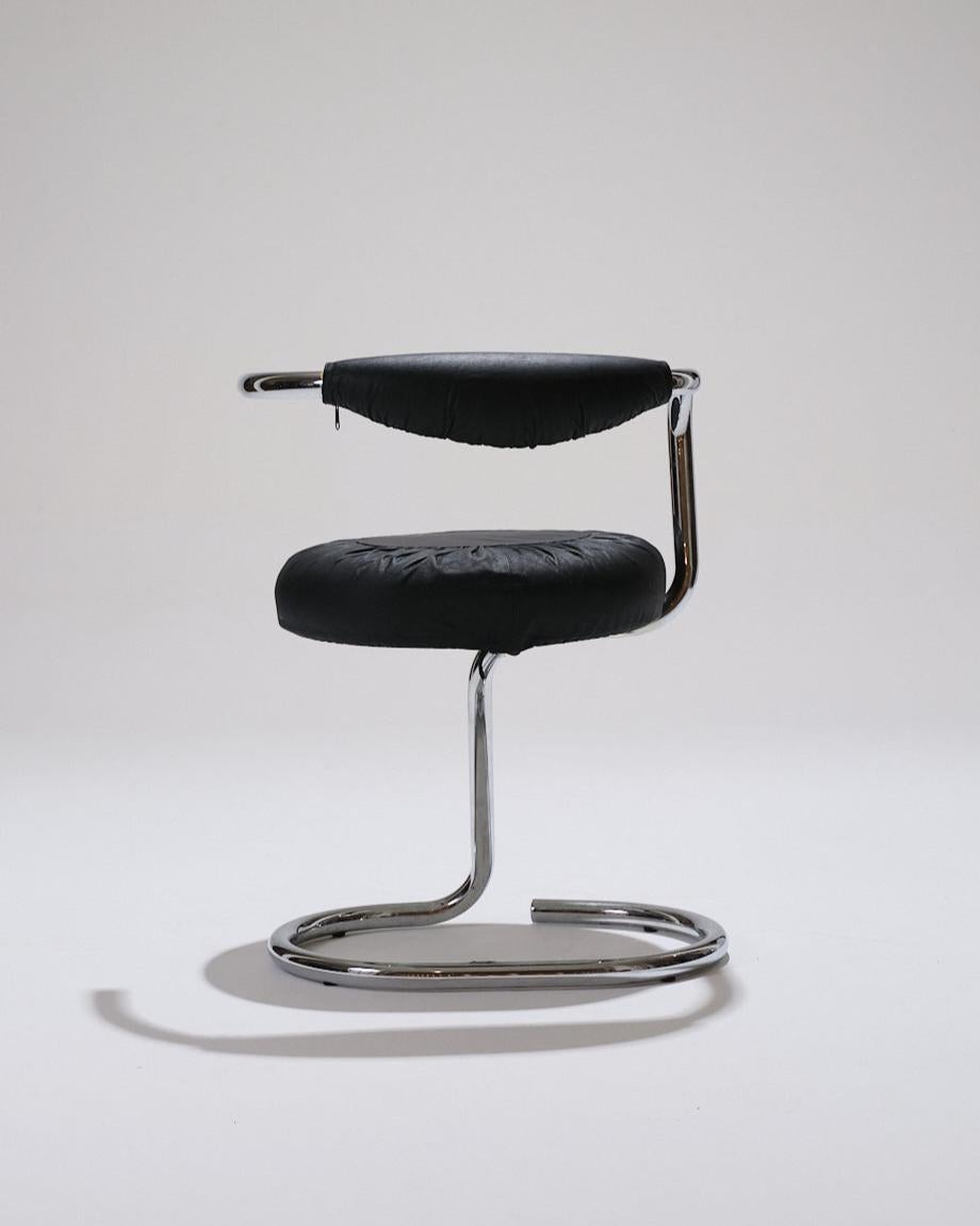 Fine XX secolo Set di 4 sedie Cobra, Giotto Stoppino, anni '70 in vendita