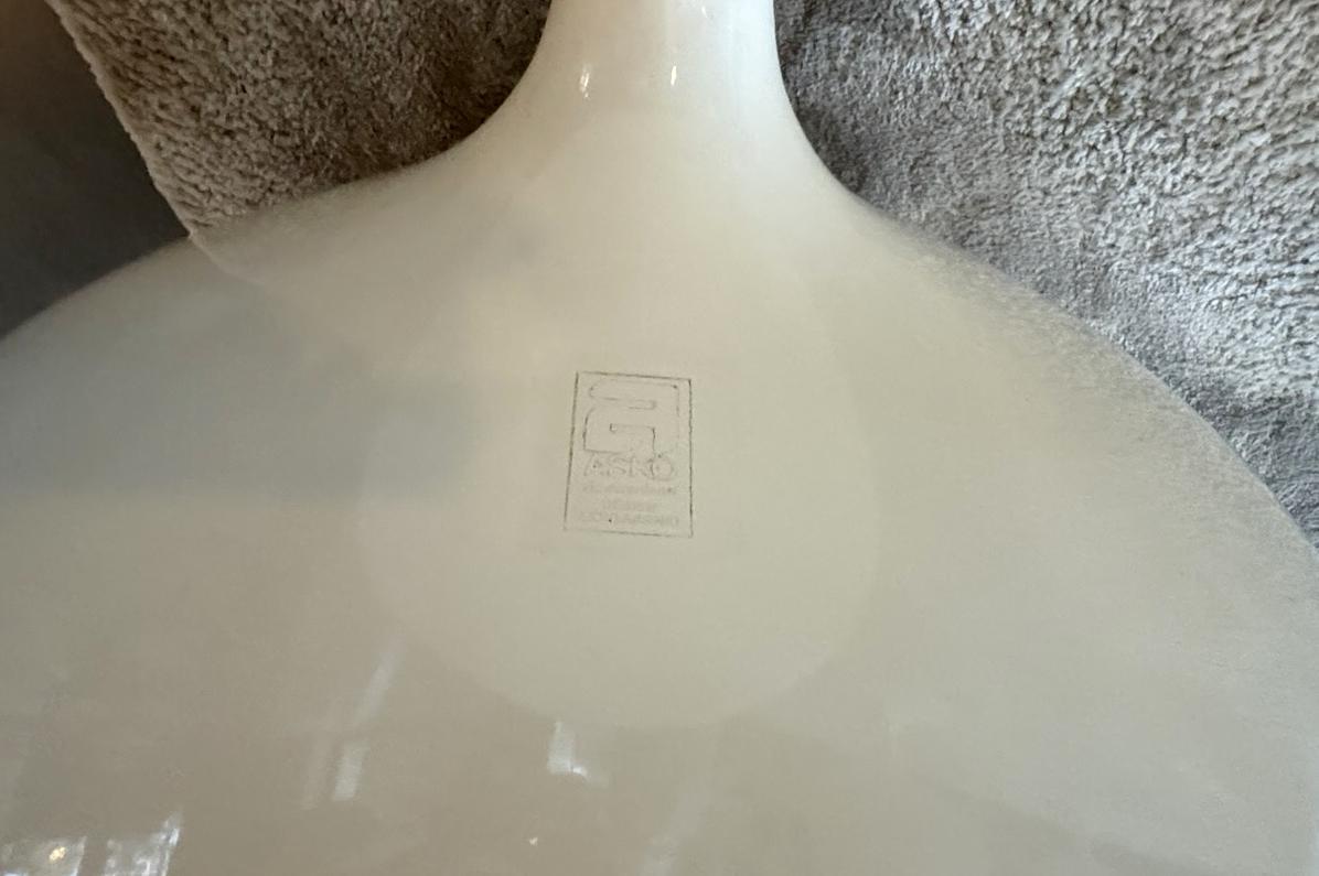 Set of 4 Cognac XO Chairs & Matching Table by Eero Aarnio for Asko For Sale 3