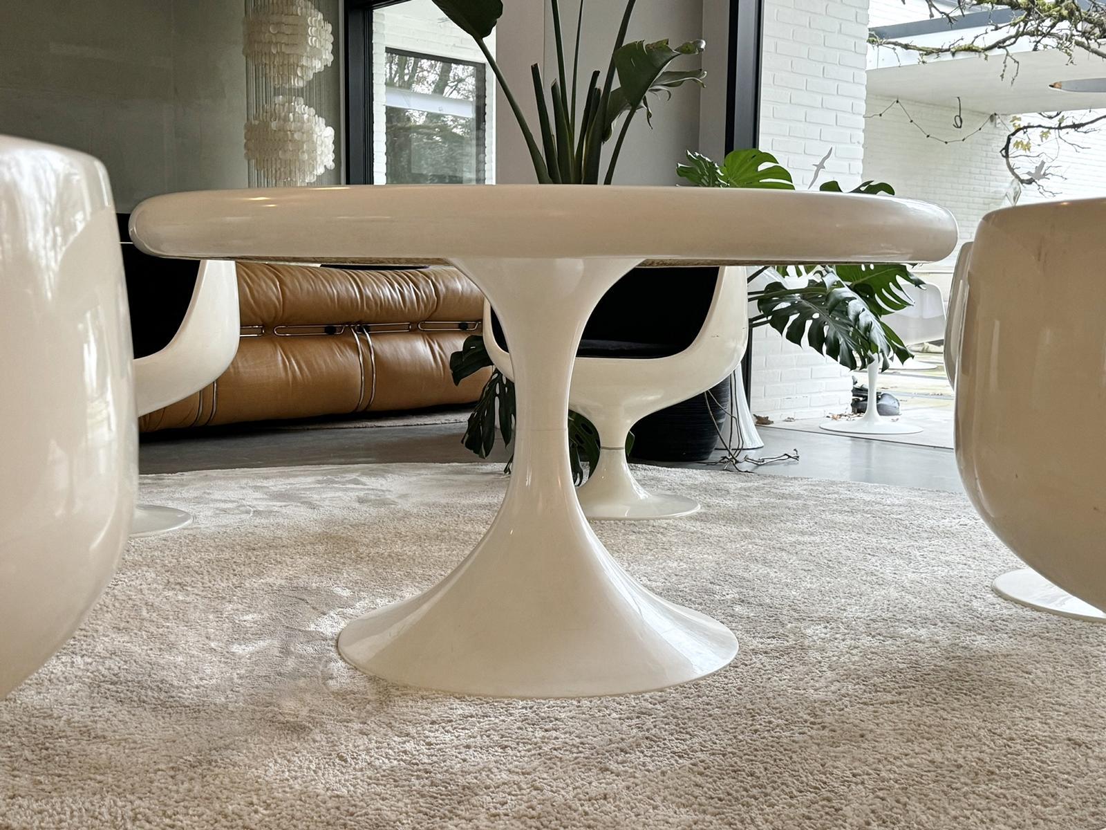 Set of 4 Cognac XO Chairs & Matching Table by Eero Aarnio for Asko For Sale 6